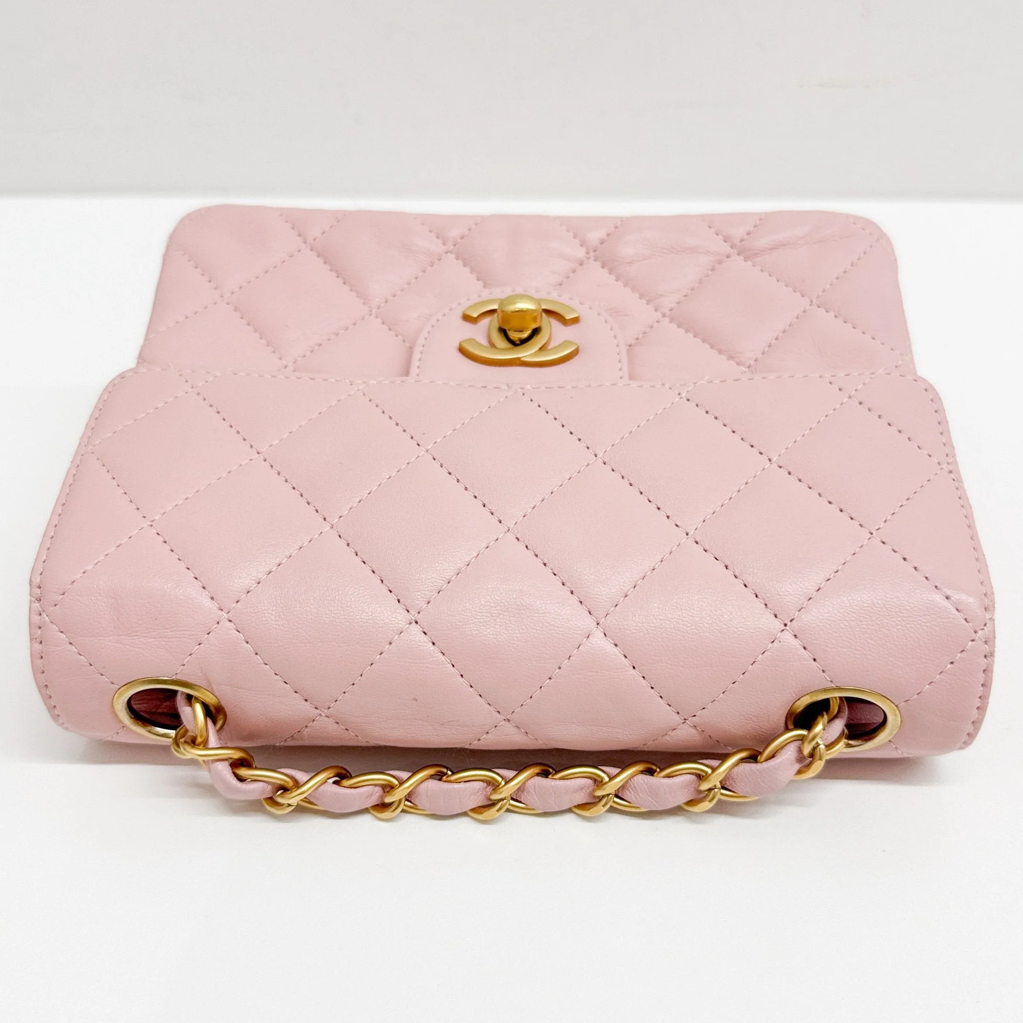 Mini Square Classic Flap 2000-2002 Matelasse Baby Pink Leather Shoulder Bag - Image 7