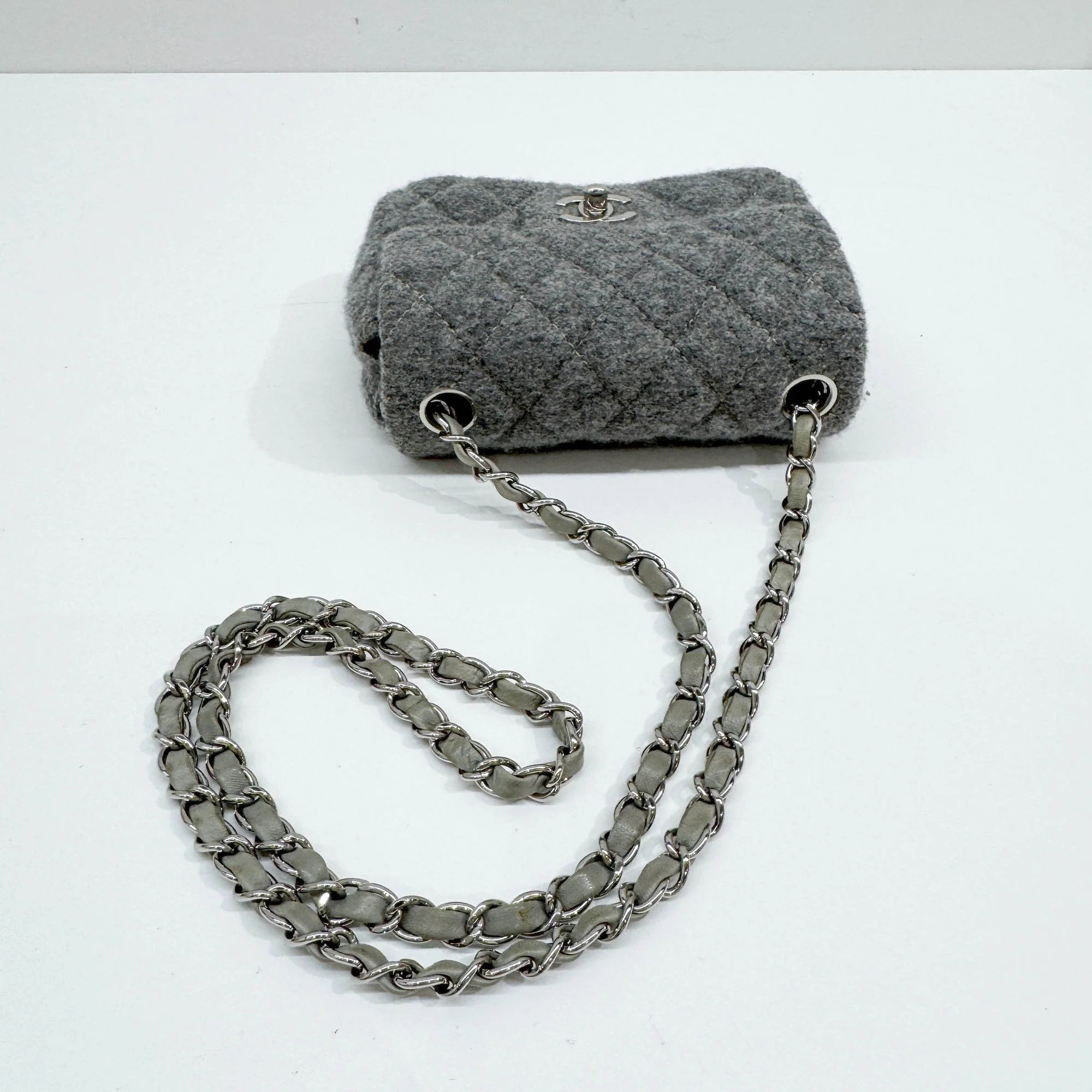Mini Square Classic Flap 2005-2006 Matelasse Grey Wool Shoulder Bag - Image 6