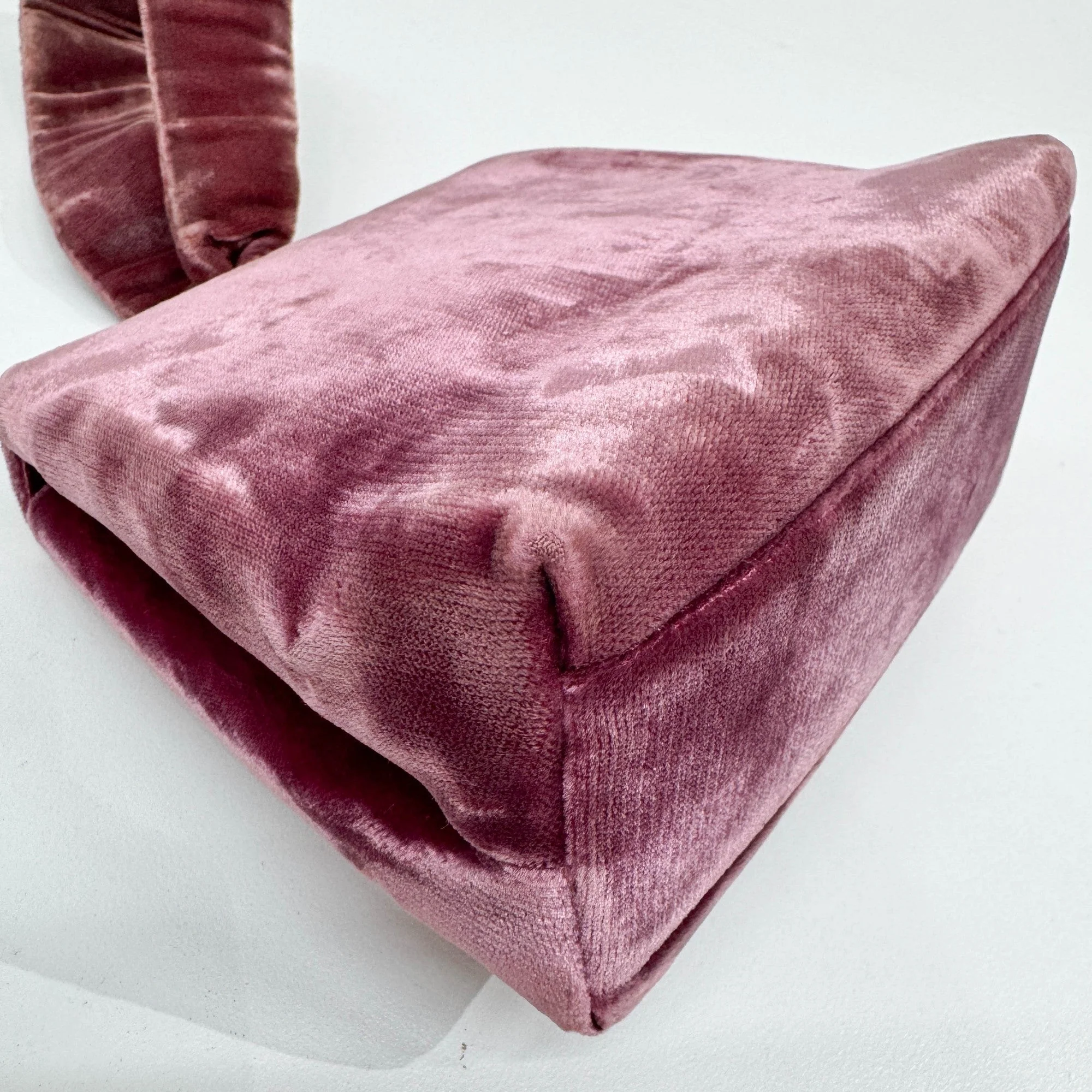 Evening 1994-1996 Dusty Rose Velvet Hand Bag - Image 12