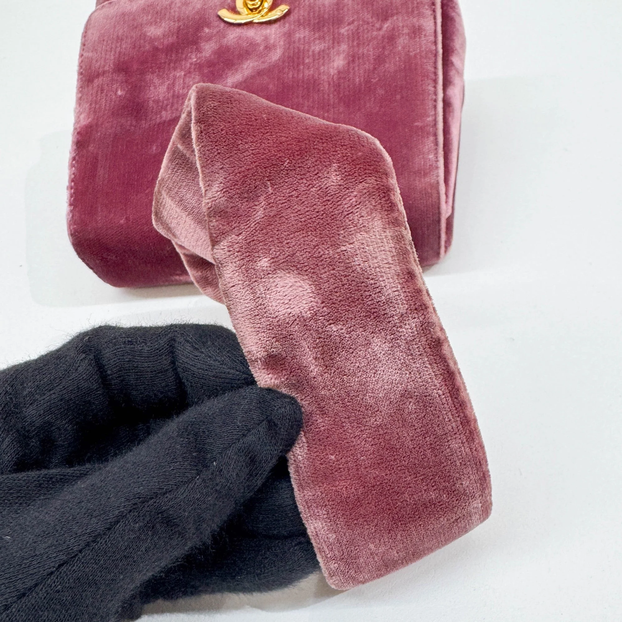 Evening 1994-1996 Dusty Rose Velvet Hand Bag - Image 15