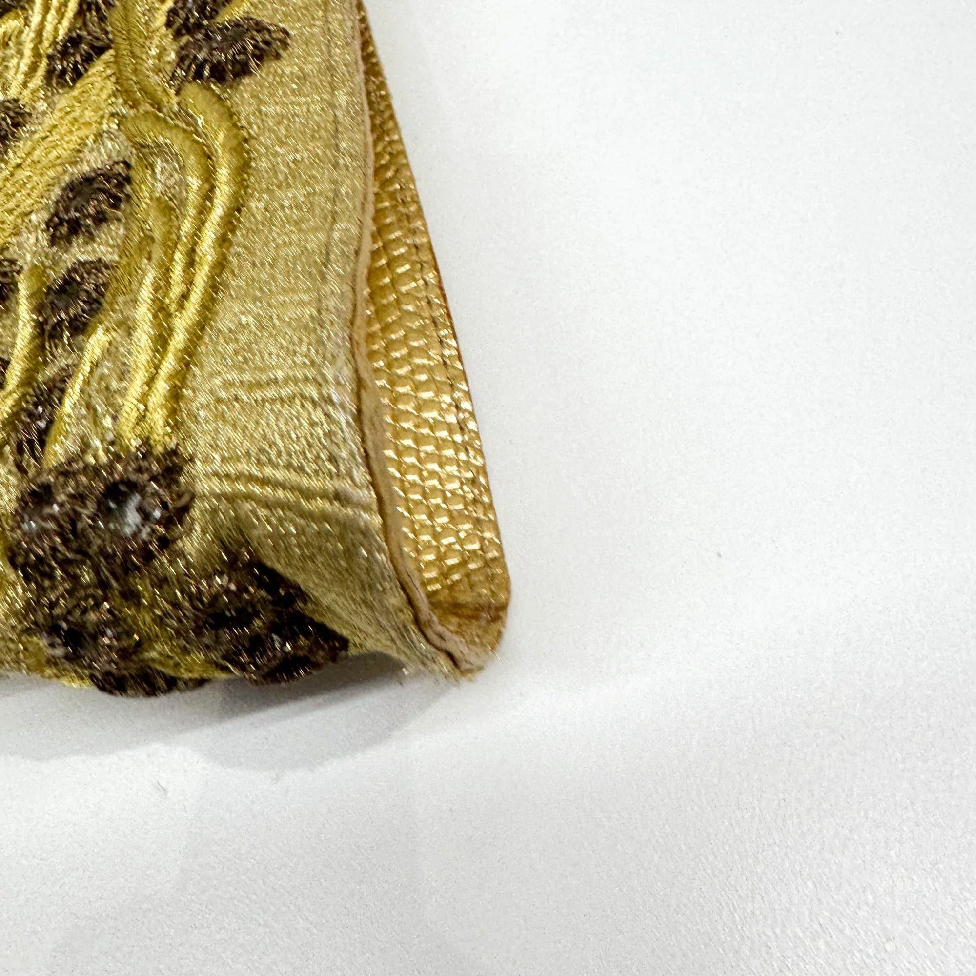Mirror Embroidery Gold Silk Handle Bag - Image 10