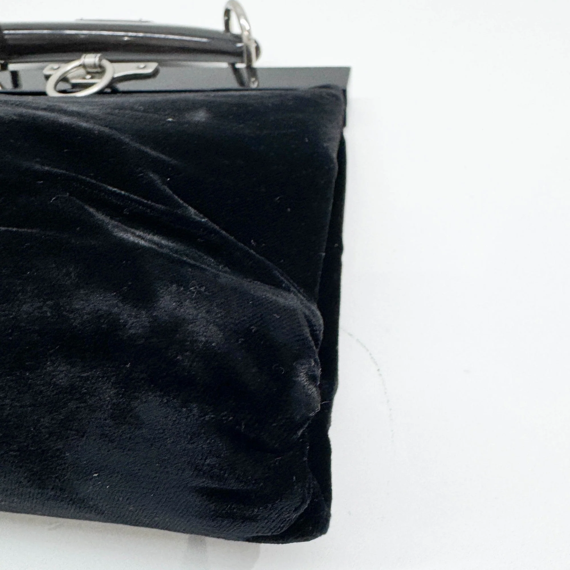 Mombasa Black Velvet Hand Bag - Image 9