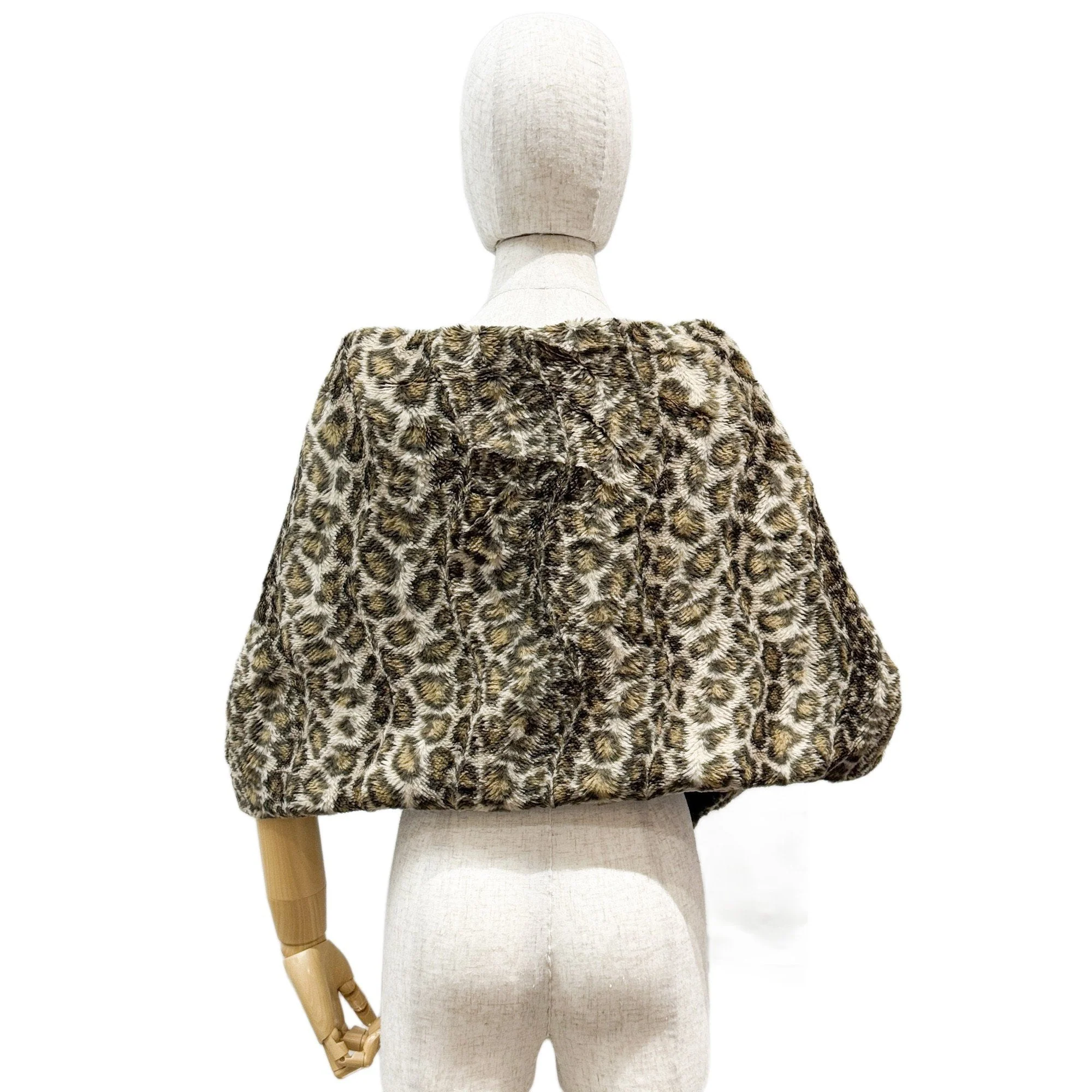 One Size Beige Leopard Print Fur Vest & Shawl - Image 4