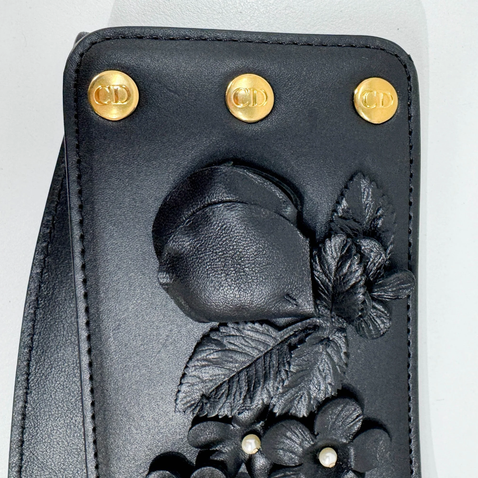 One Size Floral Applique Black Leather Harness - Image 10