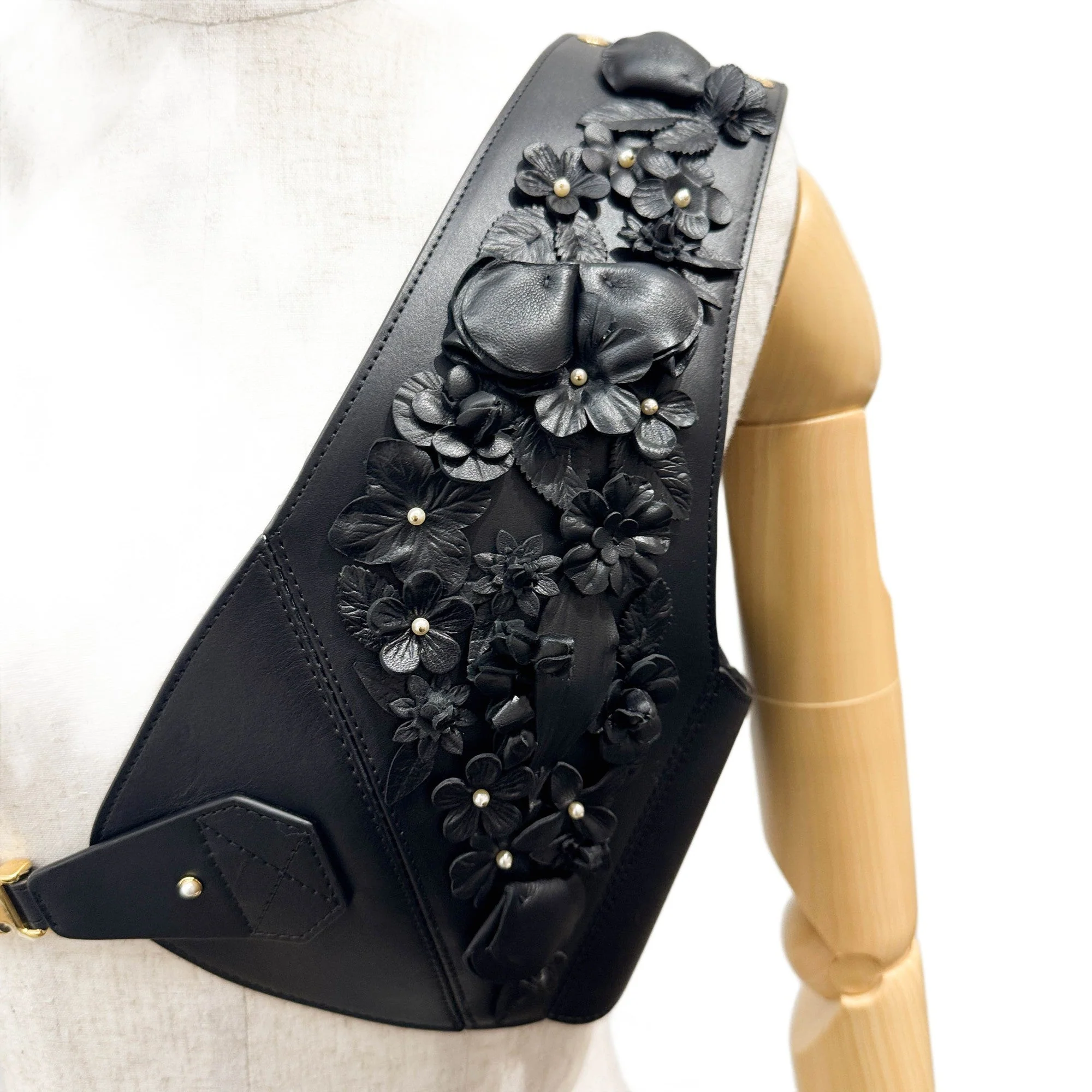 One Size Floral Applique Black Leather Harness - Image 3