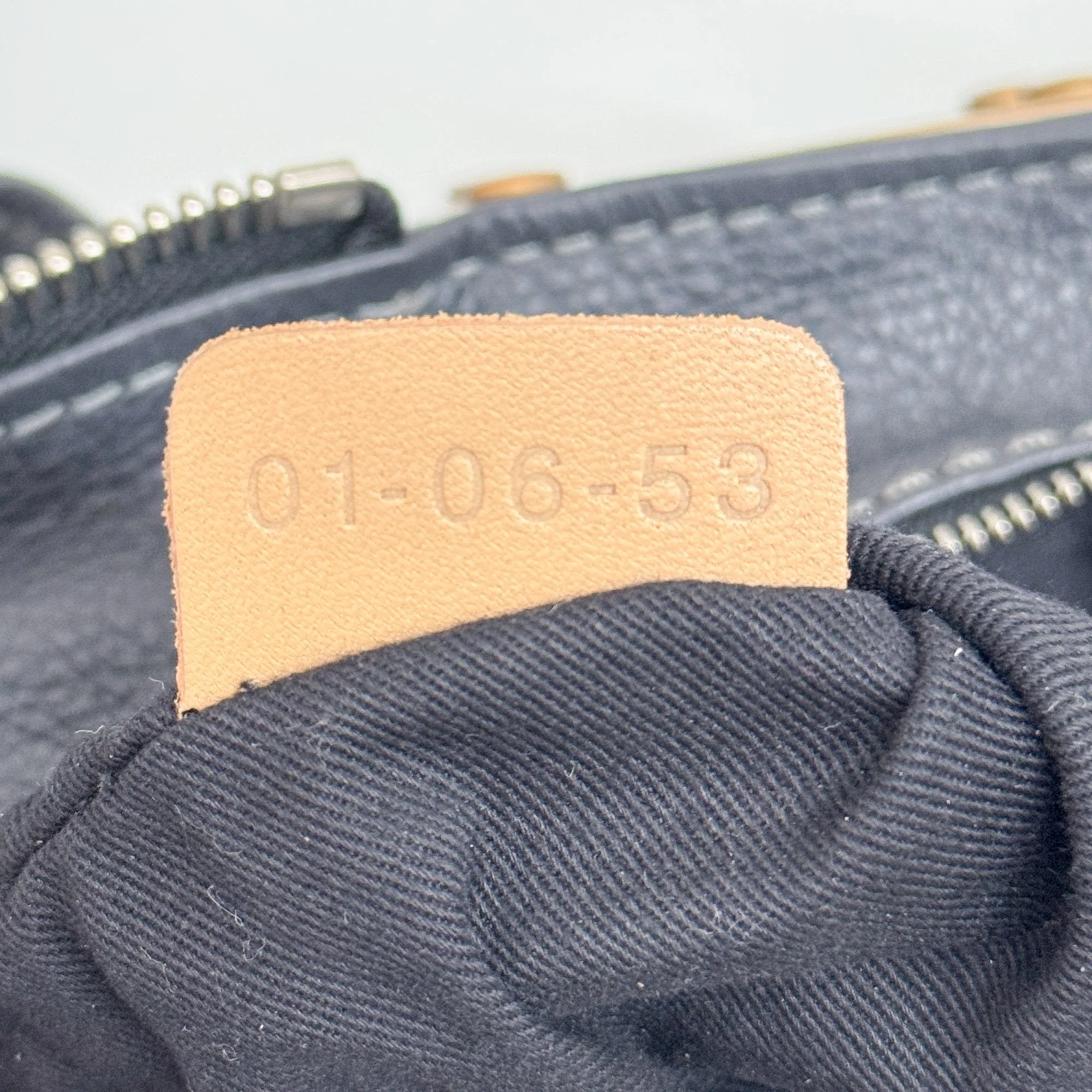 Paddington Grey Leather Two Way Bag - Image 16