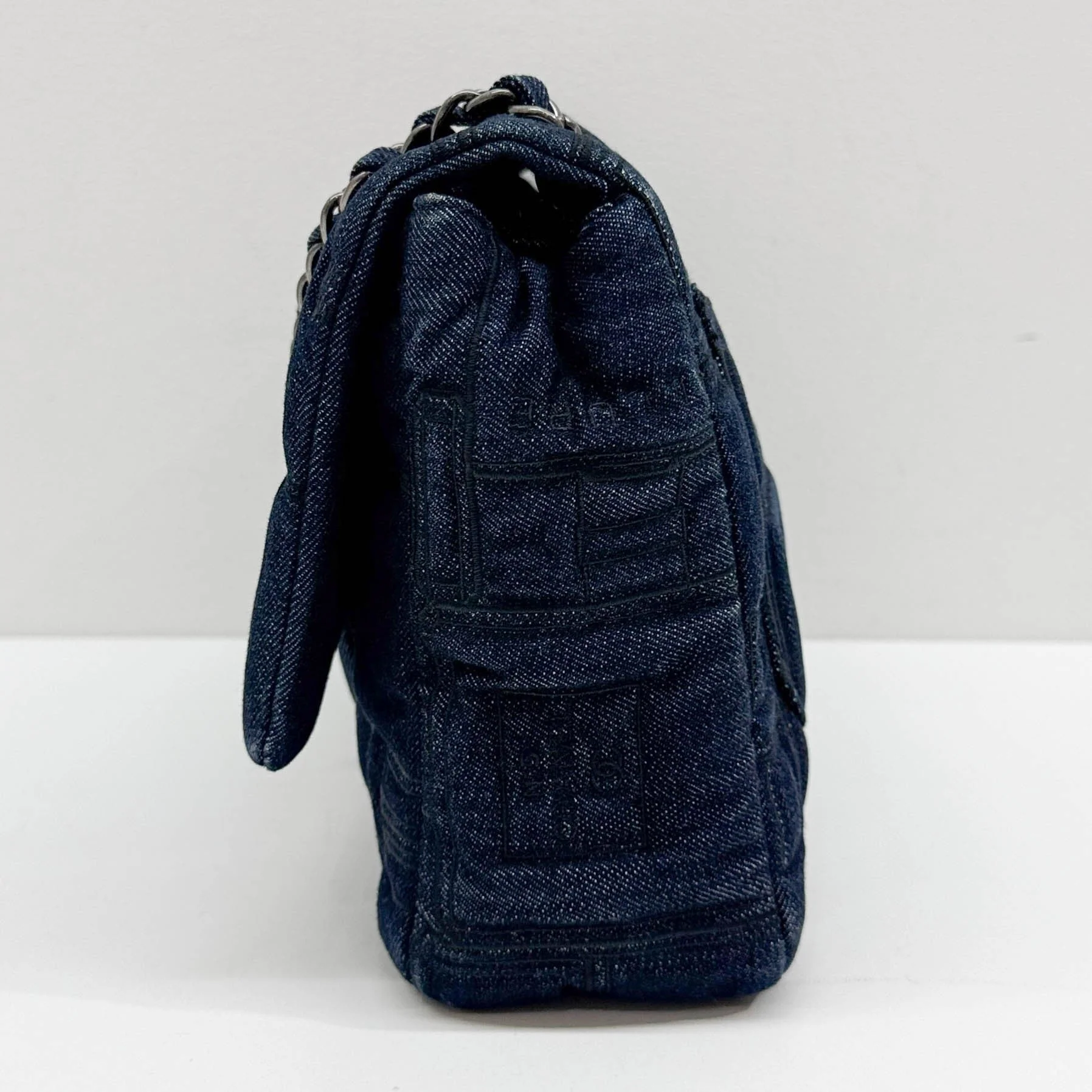 Jumbo Classic Flap 2016-2017 Perfume Bottle Embroidery Blue Denim Shoulder Bag - Image 5