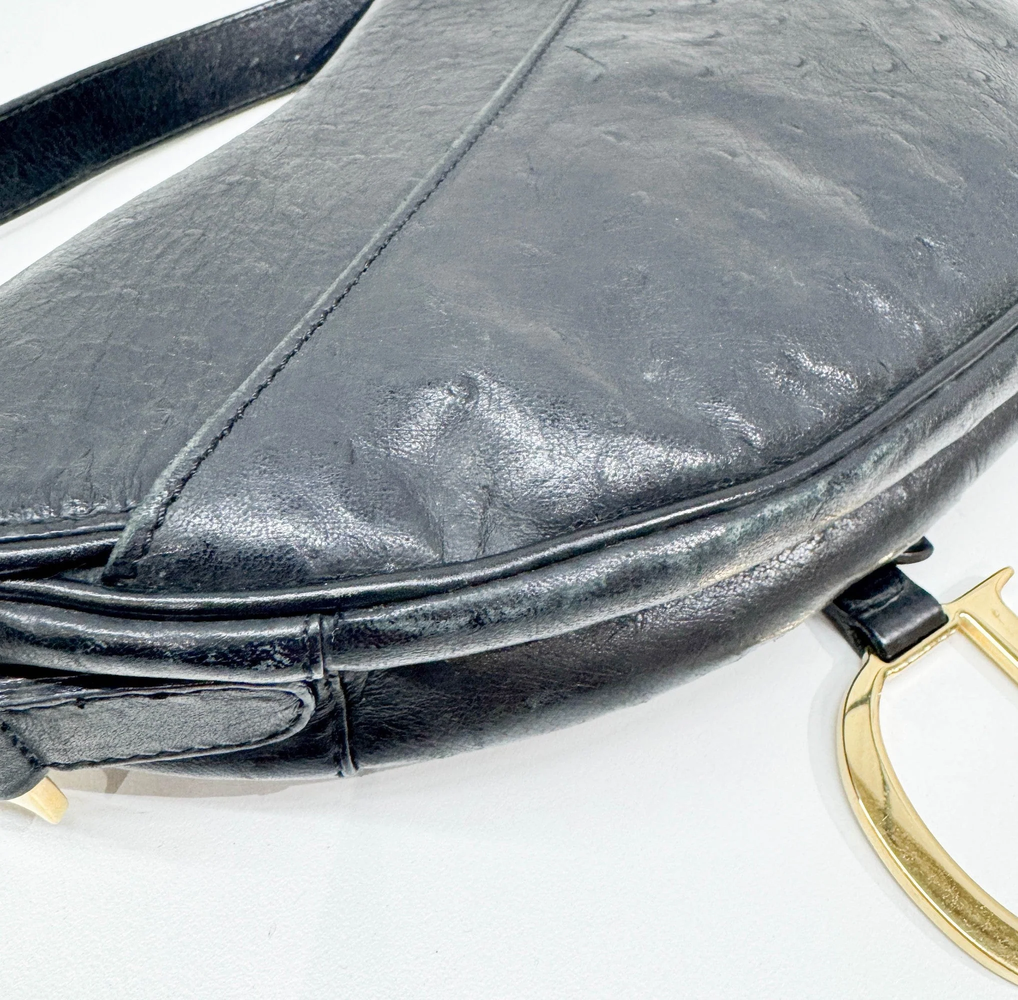 Saddle Black Ostrich Embossed Leather Shoulder Bag - Image 12