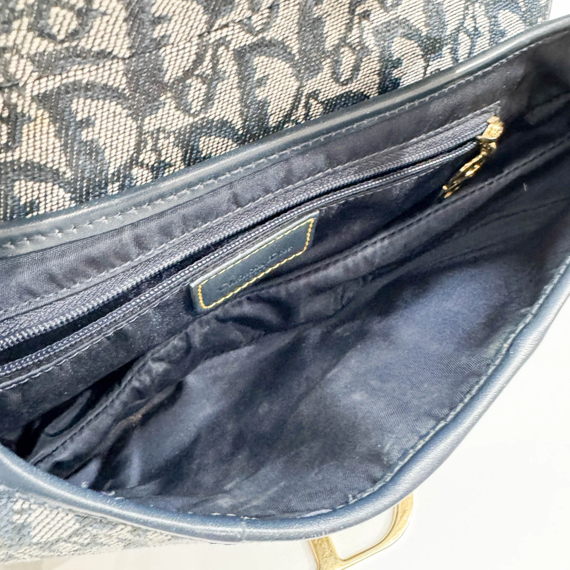 Saddle Blue Trotter Canvas Shoulder Bag - Image 12
