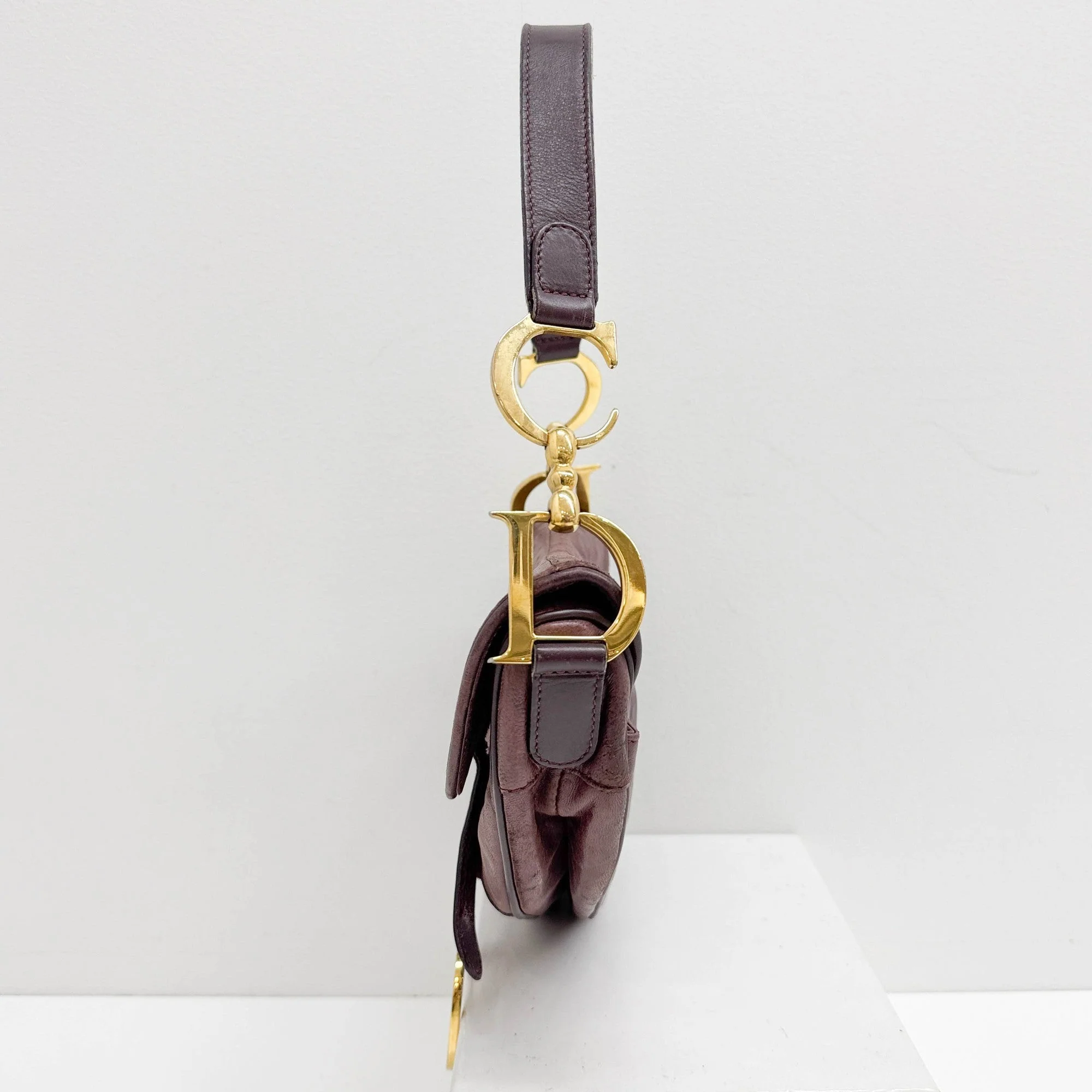 Saddle Purple Embossed Ostrich Leather Shoulder Bag - Image 5