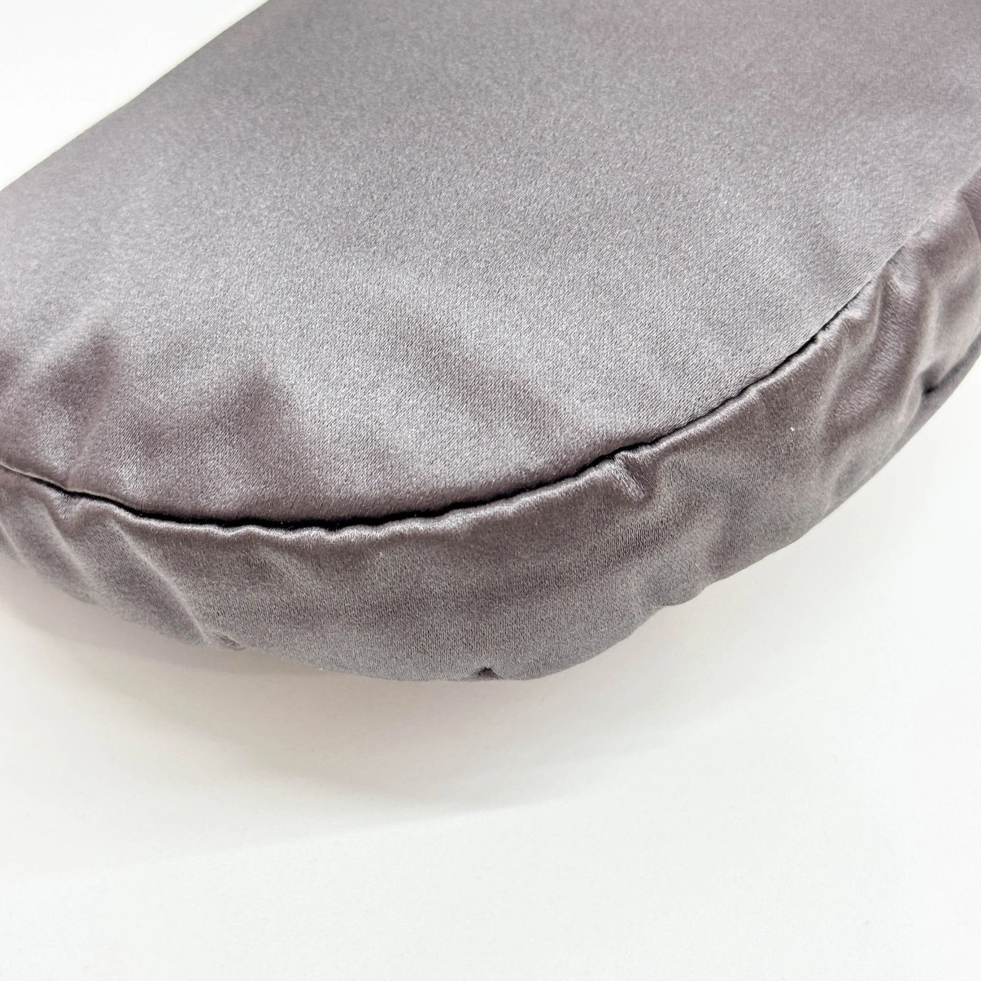 Saffiano Grey Nylon Handle Bag with Leather Belt - Image 13