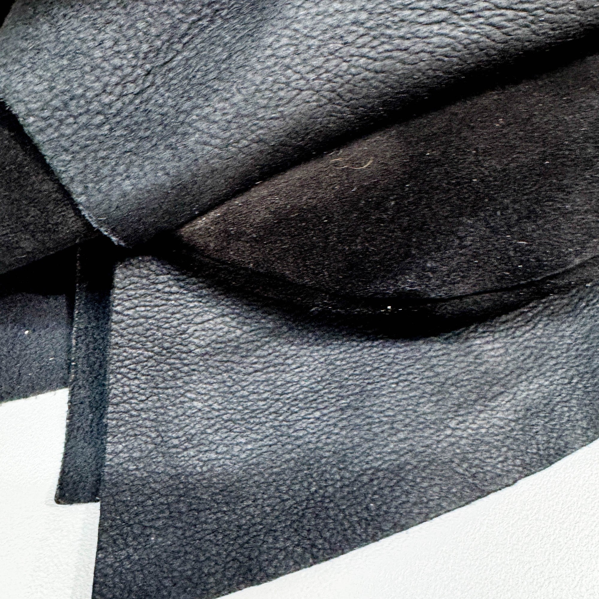 Saint Tropez Black Leather & Suede Shoulder Bag - Image 13