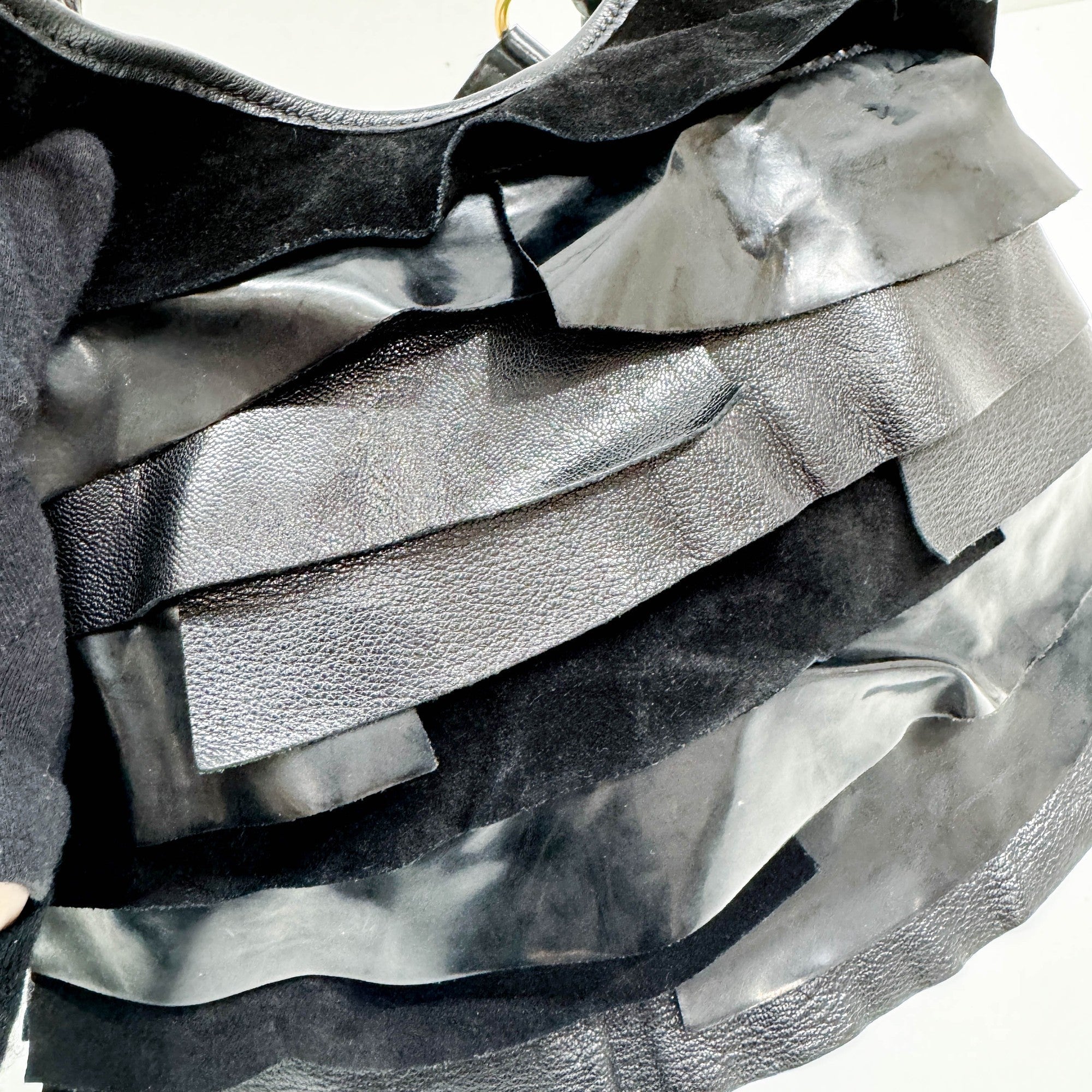Saint Tropez Black Leather & Suede Shoulder Bag - Image 15