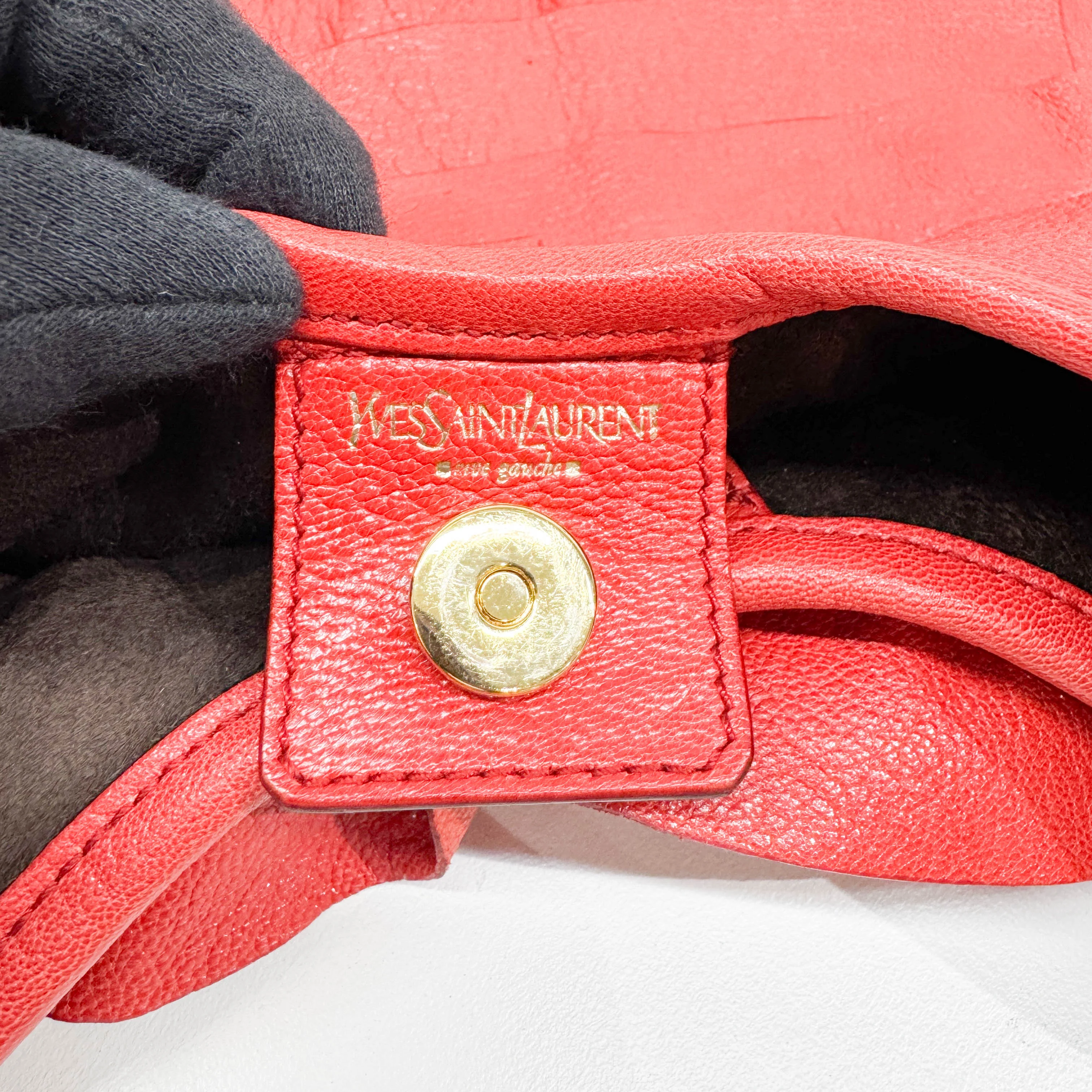 Saint Tropez Mombasa Red Leather Shoulder Bag - Image 24