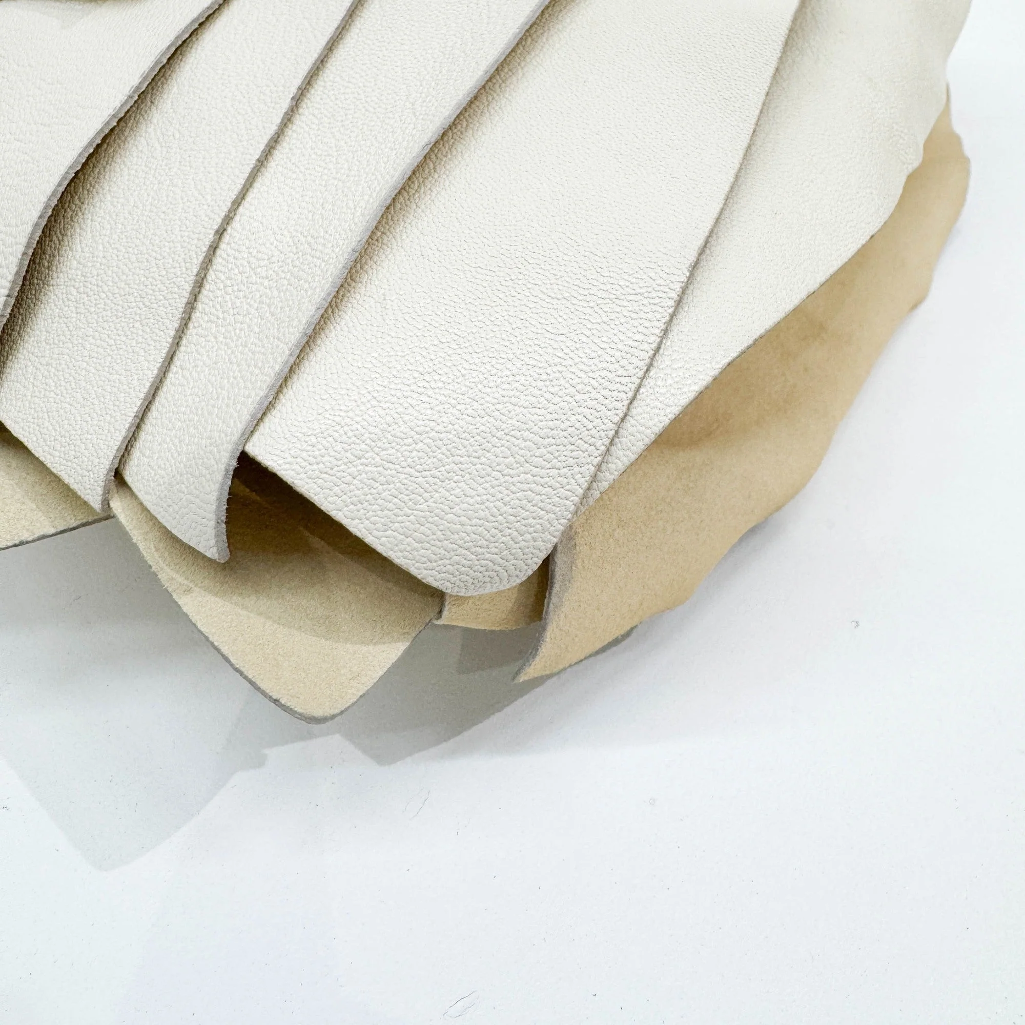Saint Tropez Offwhite Leather Shoulder Bag - Image 12