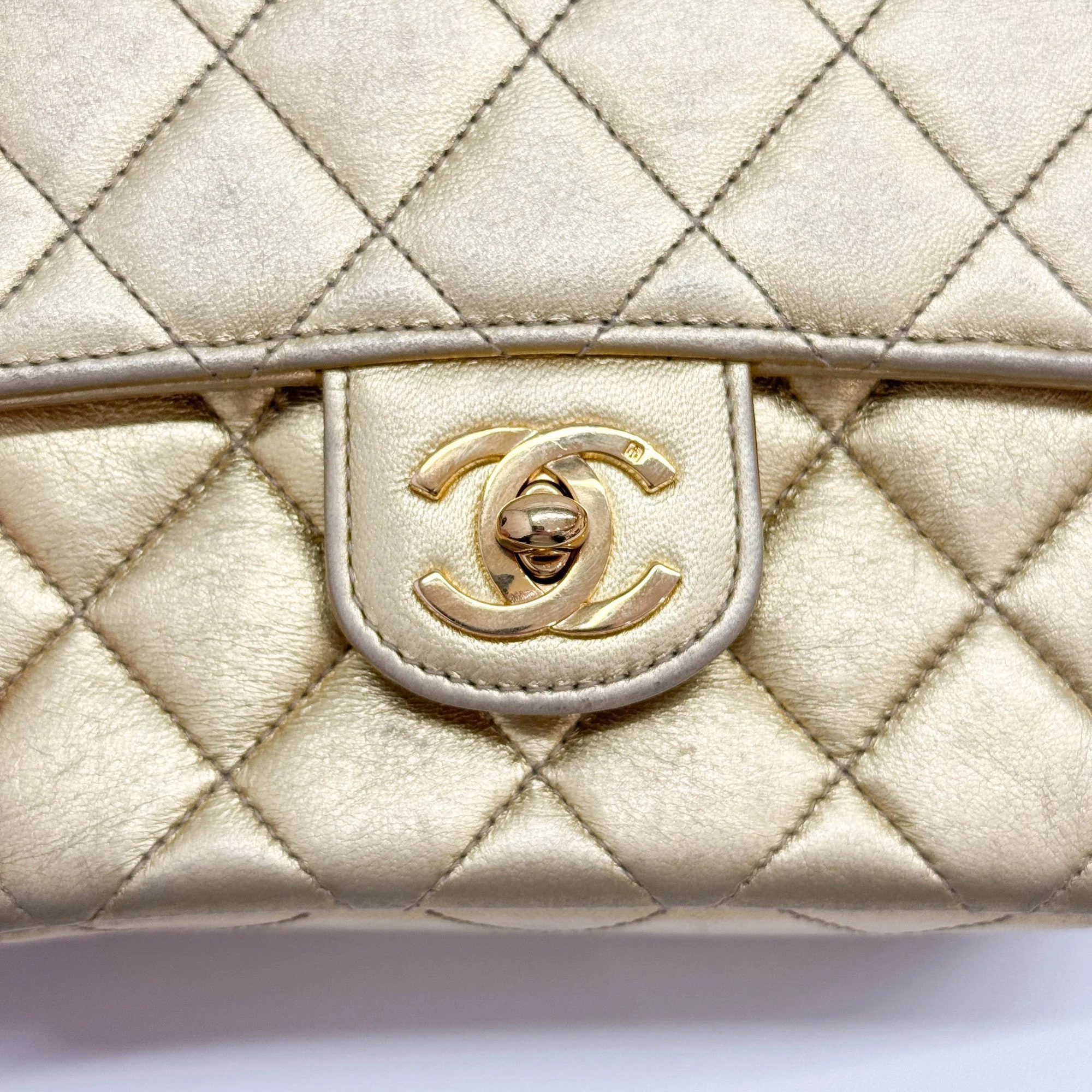 Set Of 2 Coco Handle 1994-1996 Matelasse Gold Leather Hand Bags - Image 27