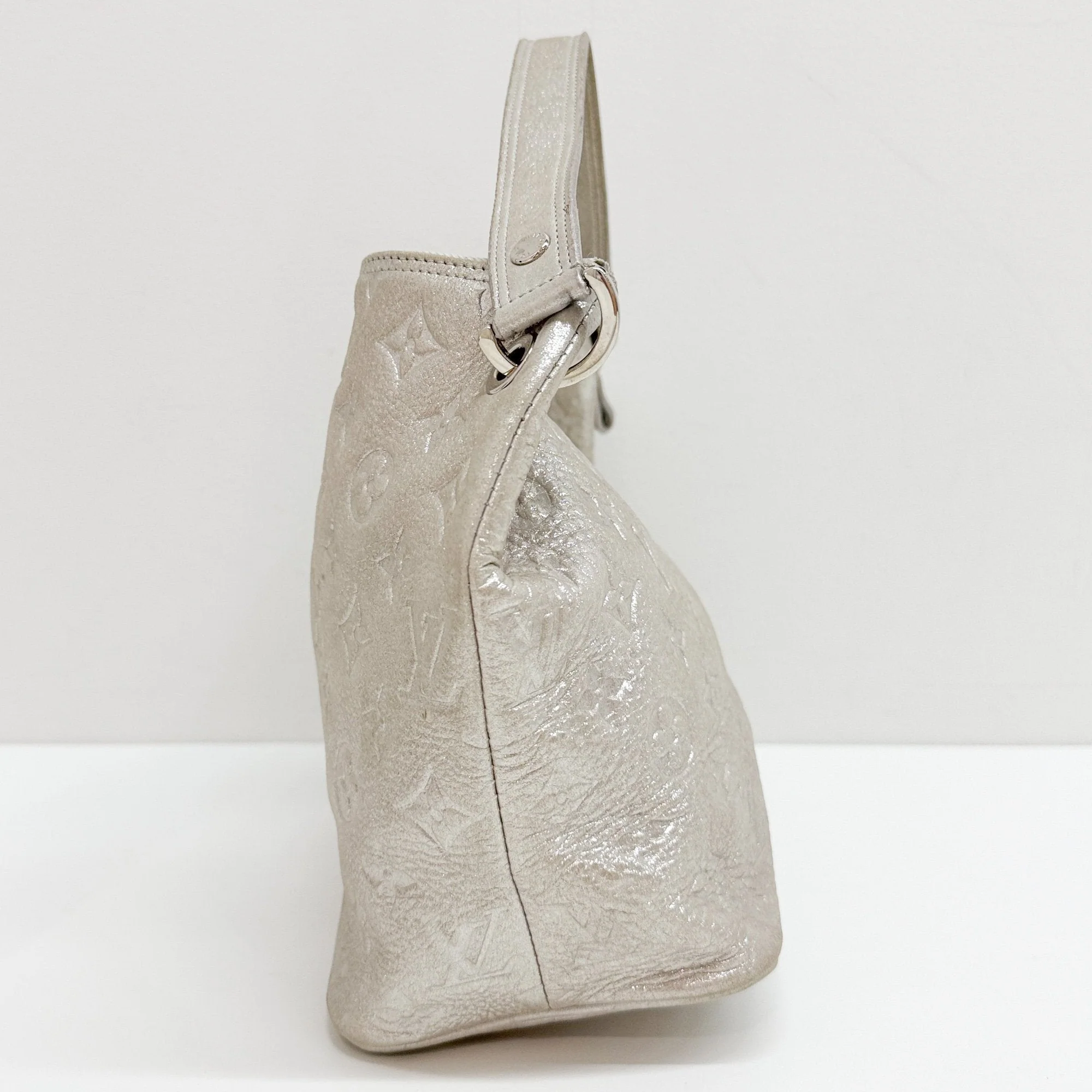 Shimmer Halo Silver Monogram Embossed Leather Hand Bag - Image 5