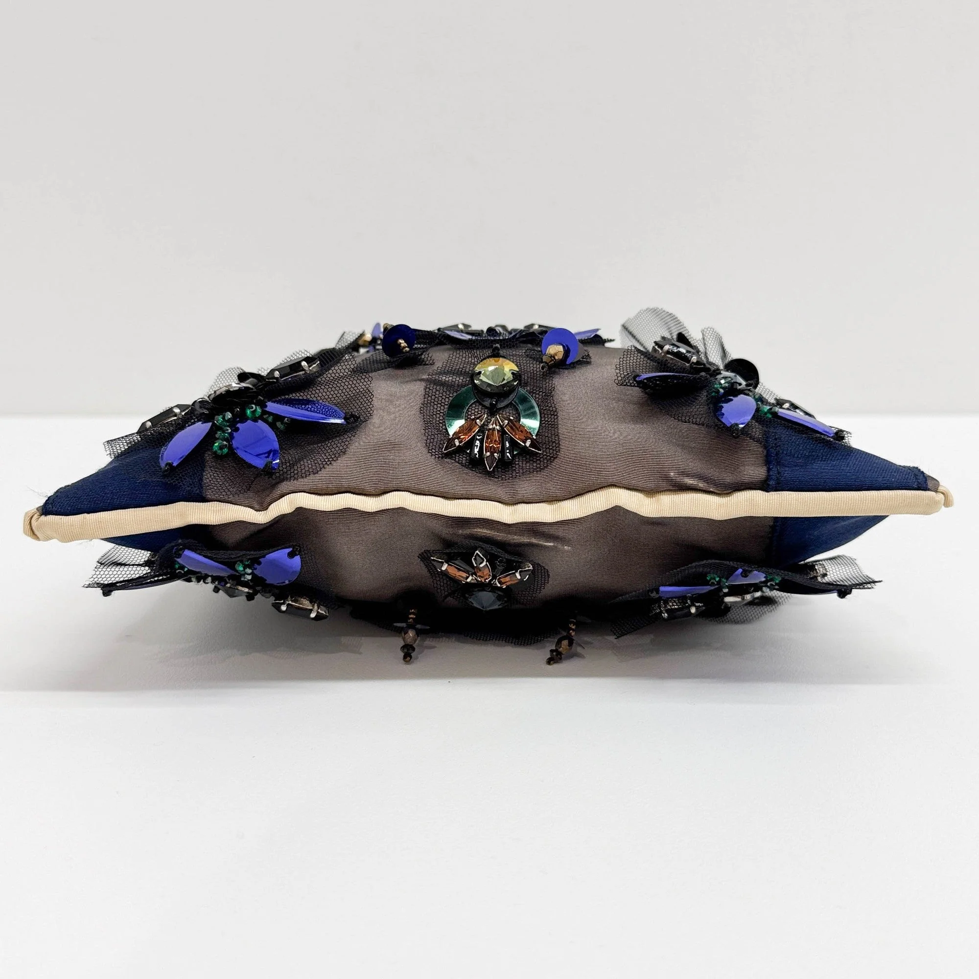 Silk with Beaded Application Handle Bag - Image 12