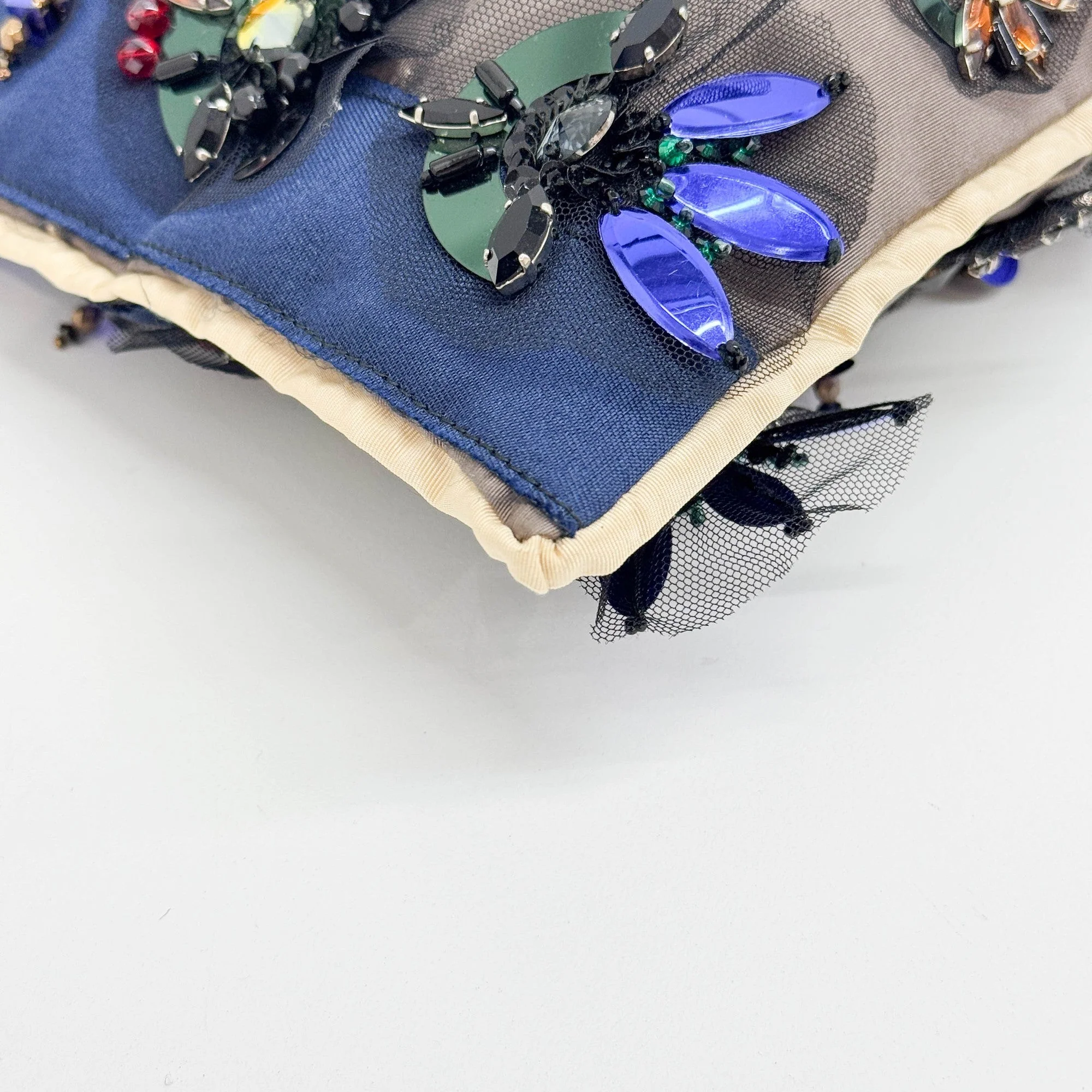 Silk with Beaded Application Handle Bag - Image 13