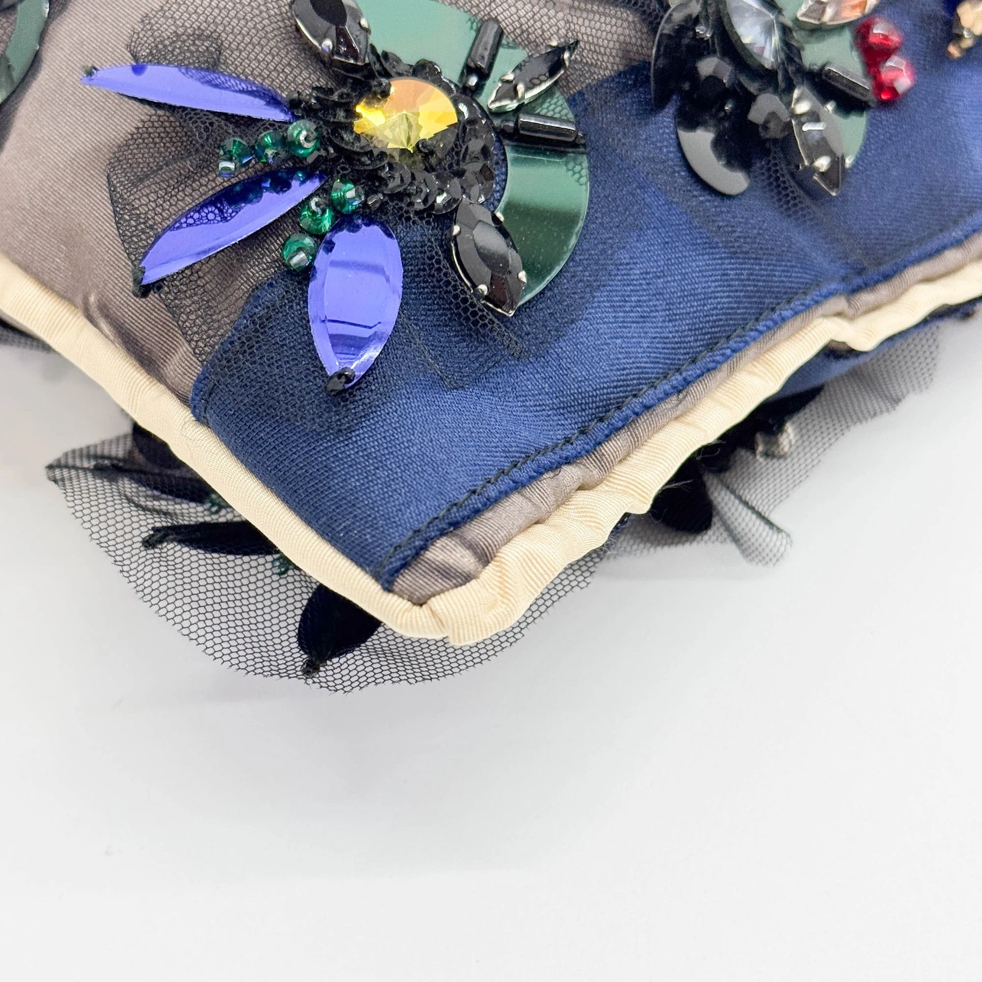 Silk with Beaded Application Handle Bag - Image 14