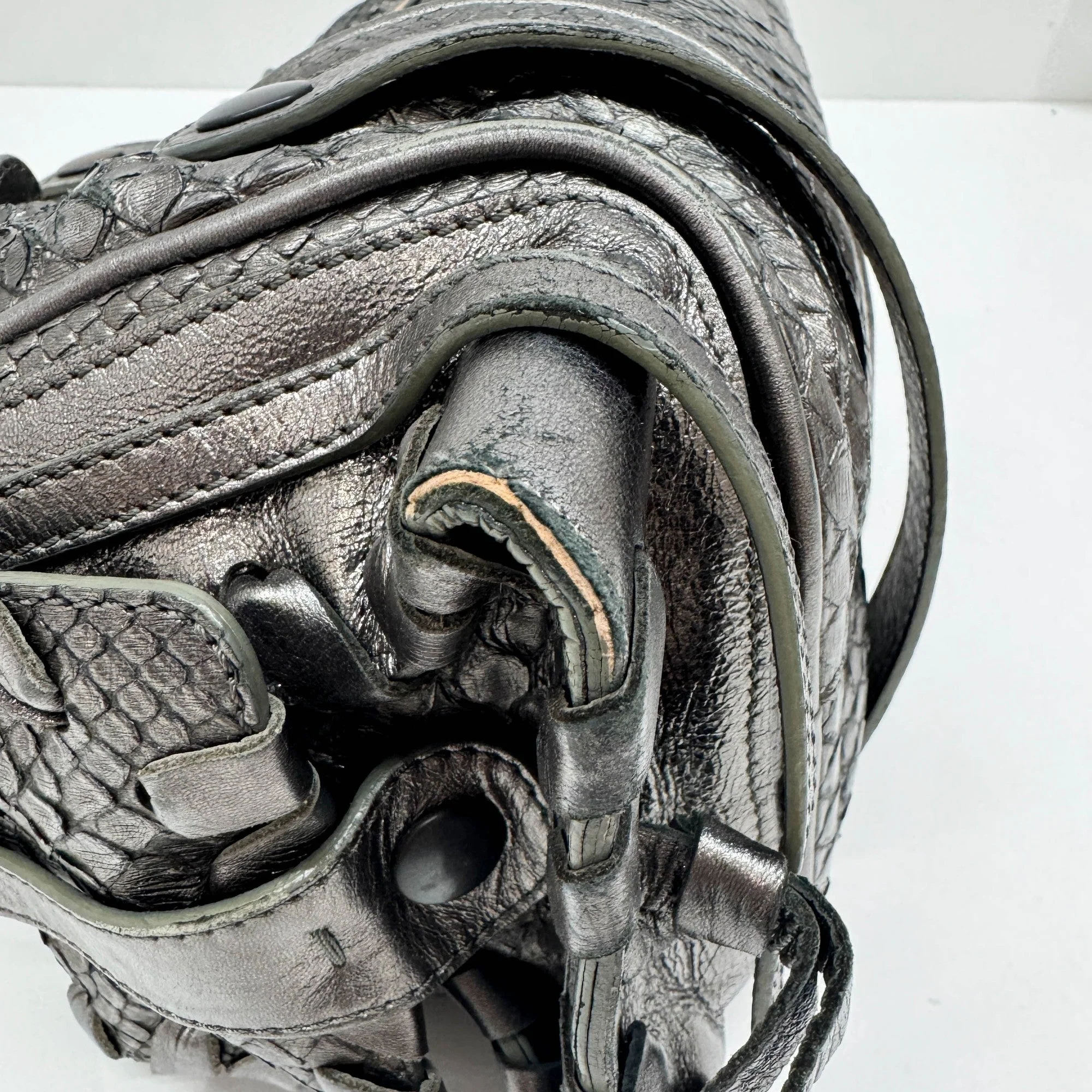 Silverado Silver Python Embossed Leather Shoulder Bag - Image 12