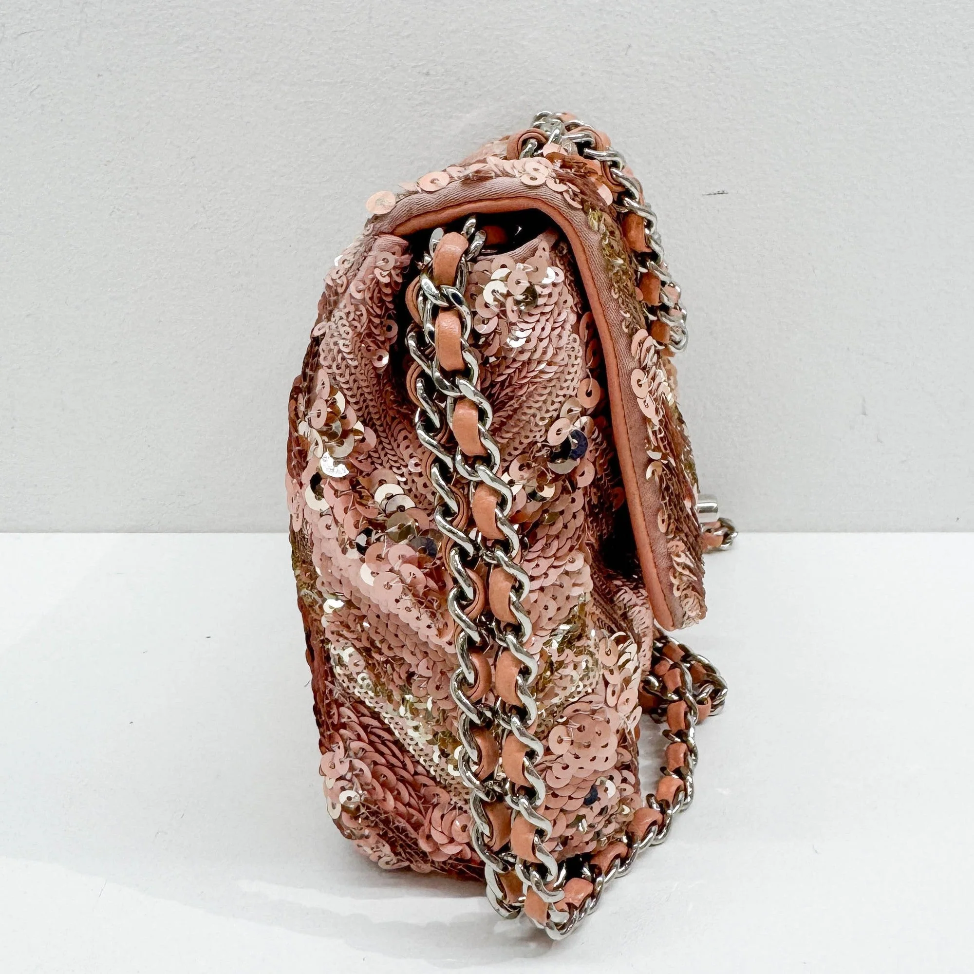 Classic Flap 2016-2017 Chevron Pink Sequin Shoulder Bag - Image 5