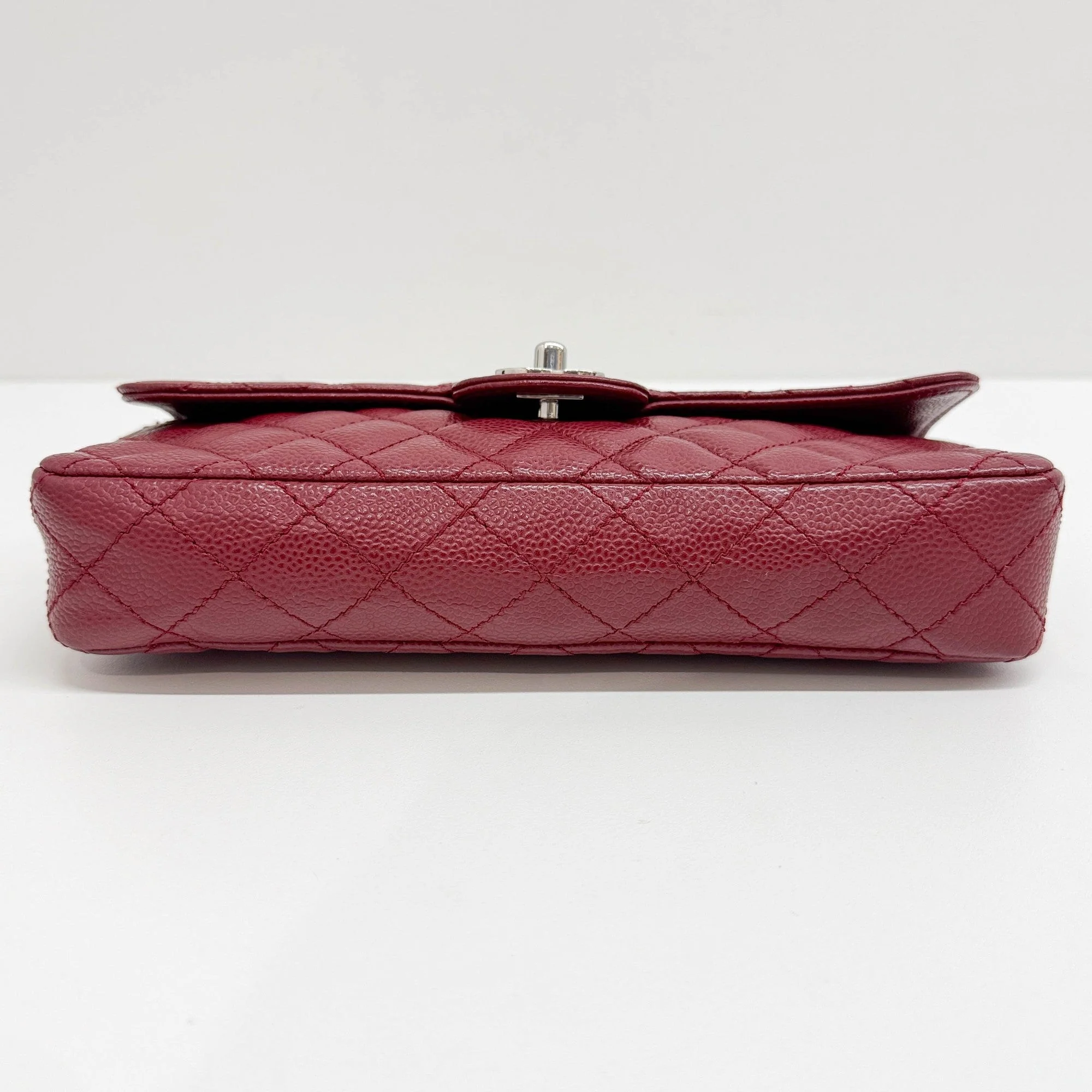 Single Flap Red Caviar Skin Shoulder Bag - Image 7