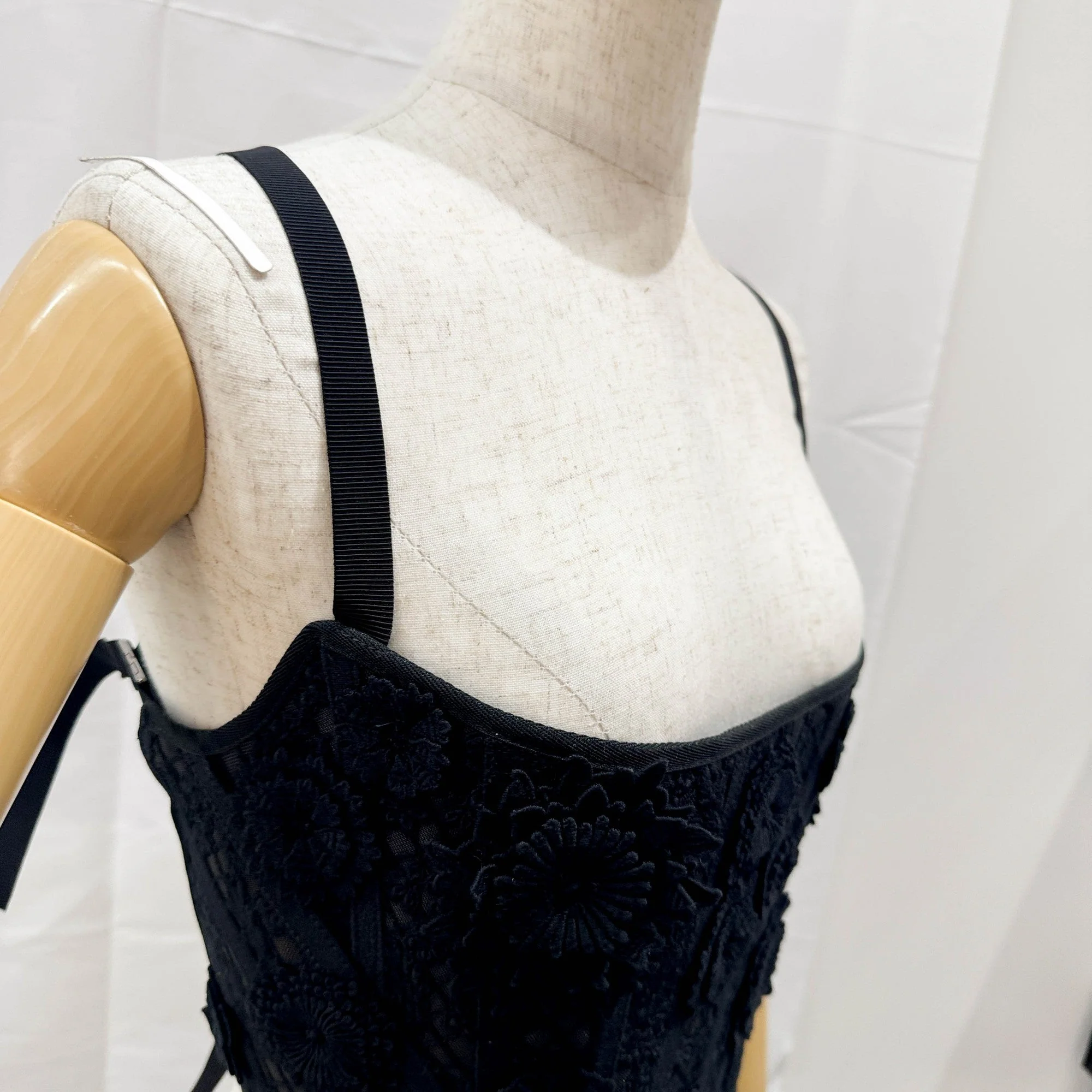 Size 36 EU Floral Applique Black Cotton Bustier - Image 14