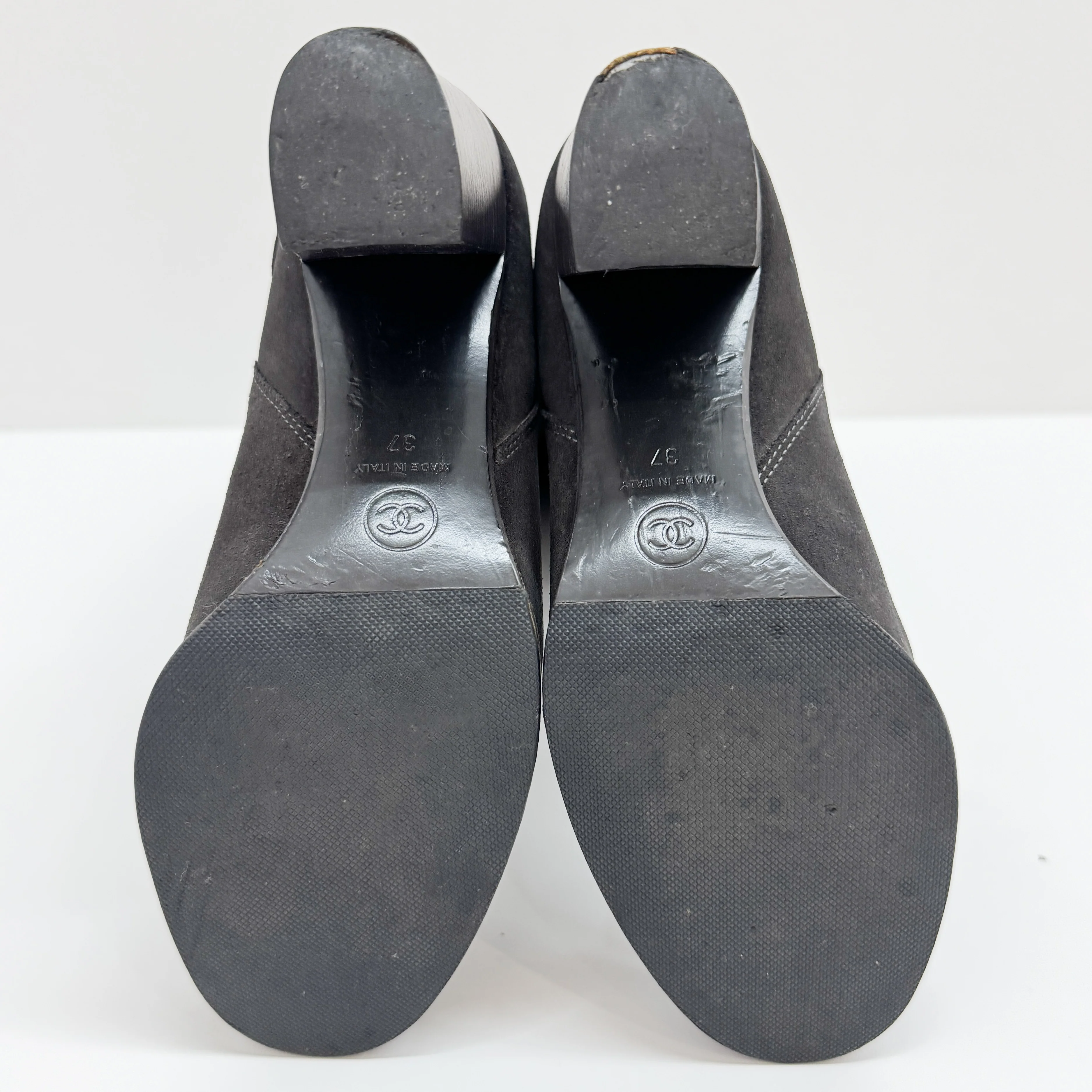 Size 37 EU Grey Suede Long Boots - Image 7