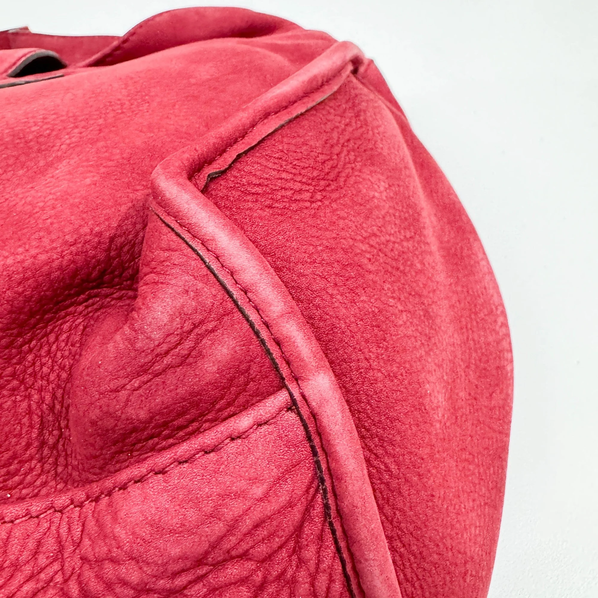 Stirrup Cherry Leather Shoulder Bag - Image 14
