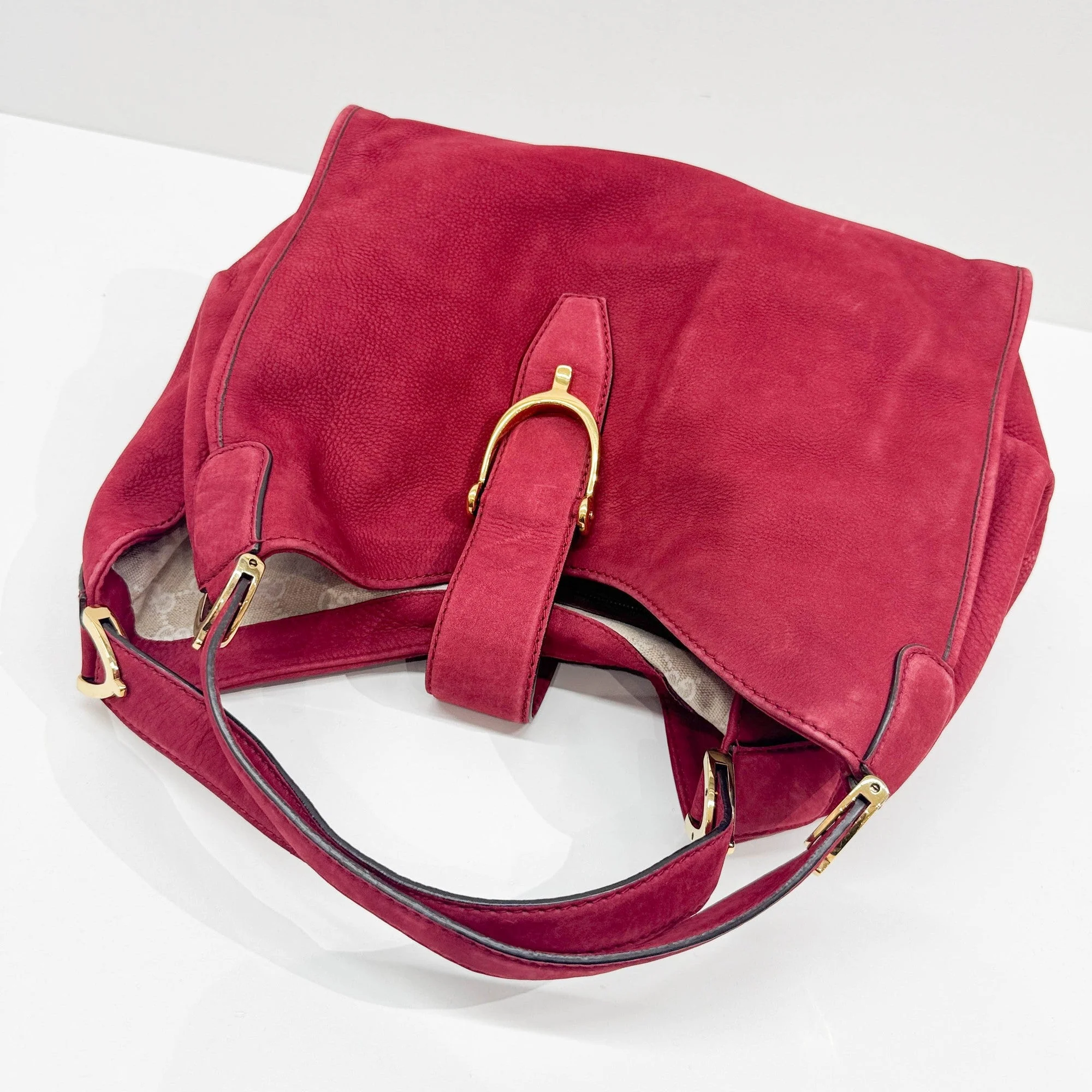 Stirrup Cherry Leather Shoulder Bag - Image 7