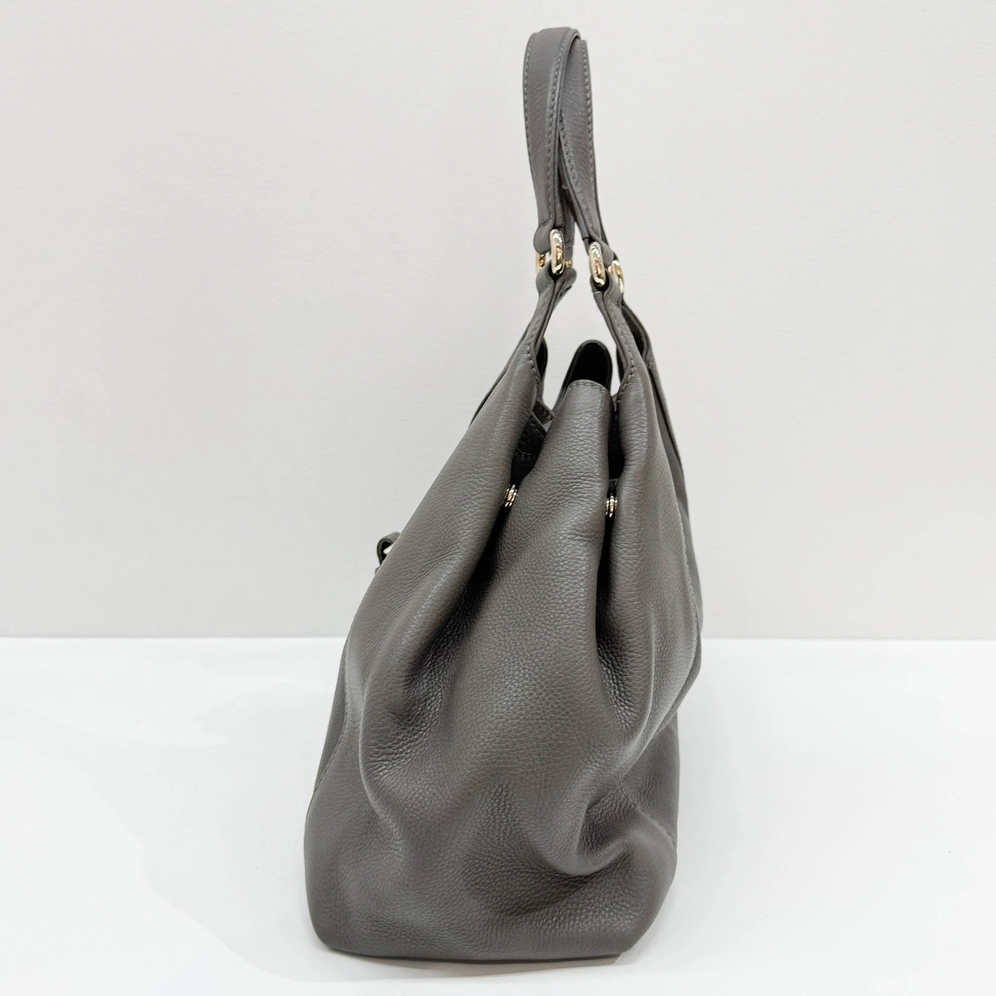 Stirrup Grey Leather Shoulder Bag - Image 5