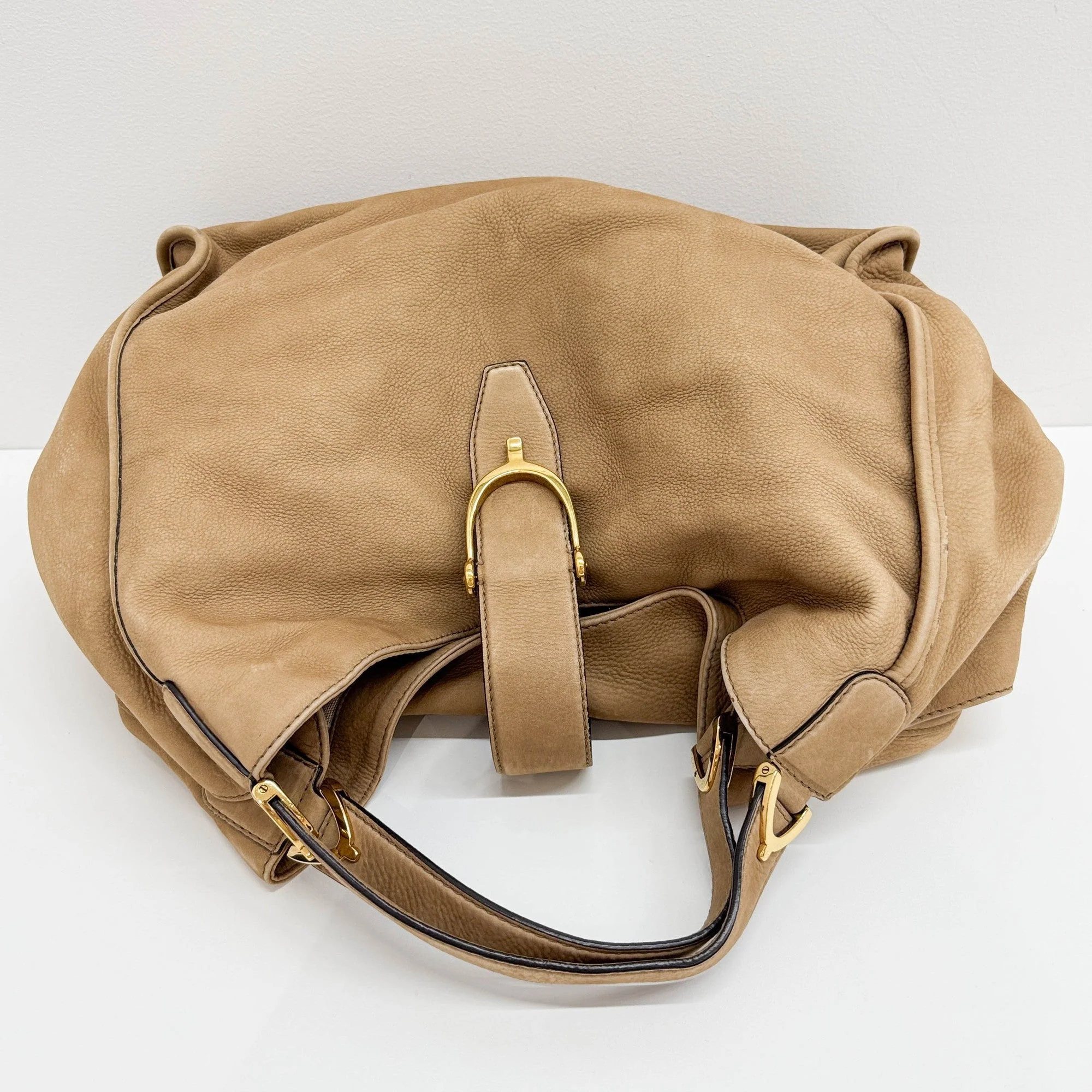 Stirrup Tan Leather Hobo Bag - Image 6