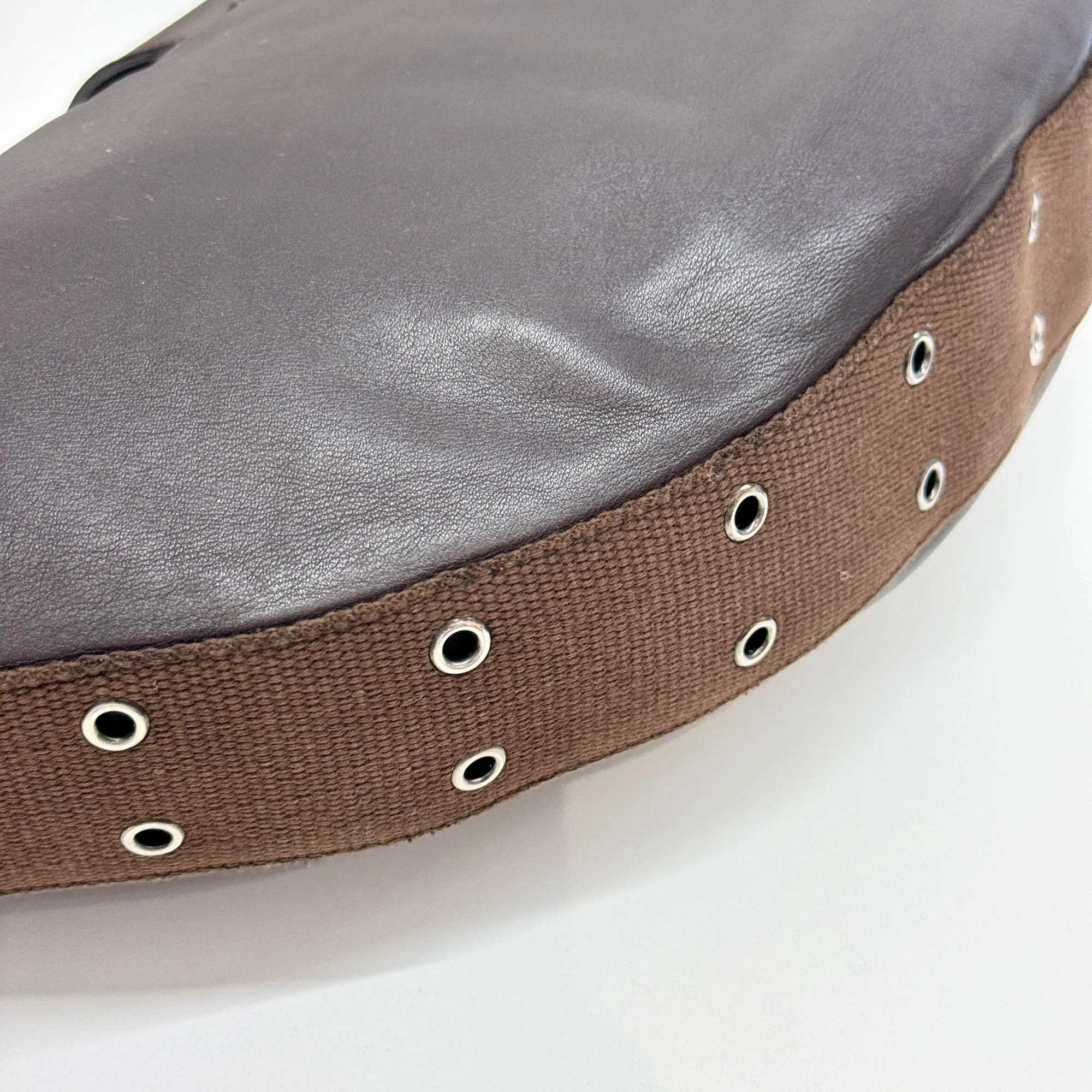 Street Chic Hobo Brown Leather Shoulder Bag - Image 11