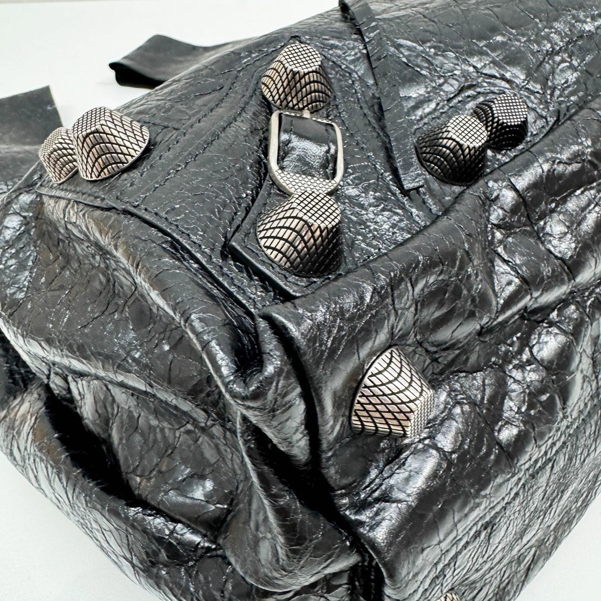 Supermarket Plastic Shopper Like Leather Handle Bag - Image 9