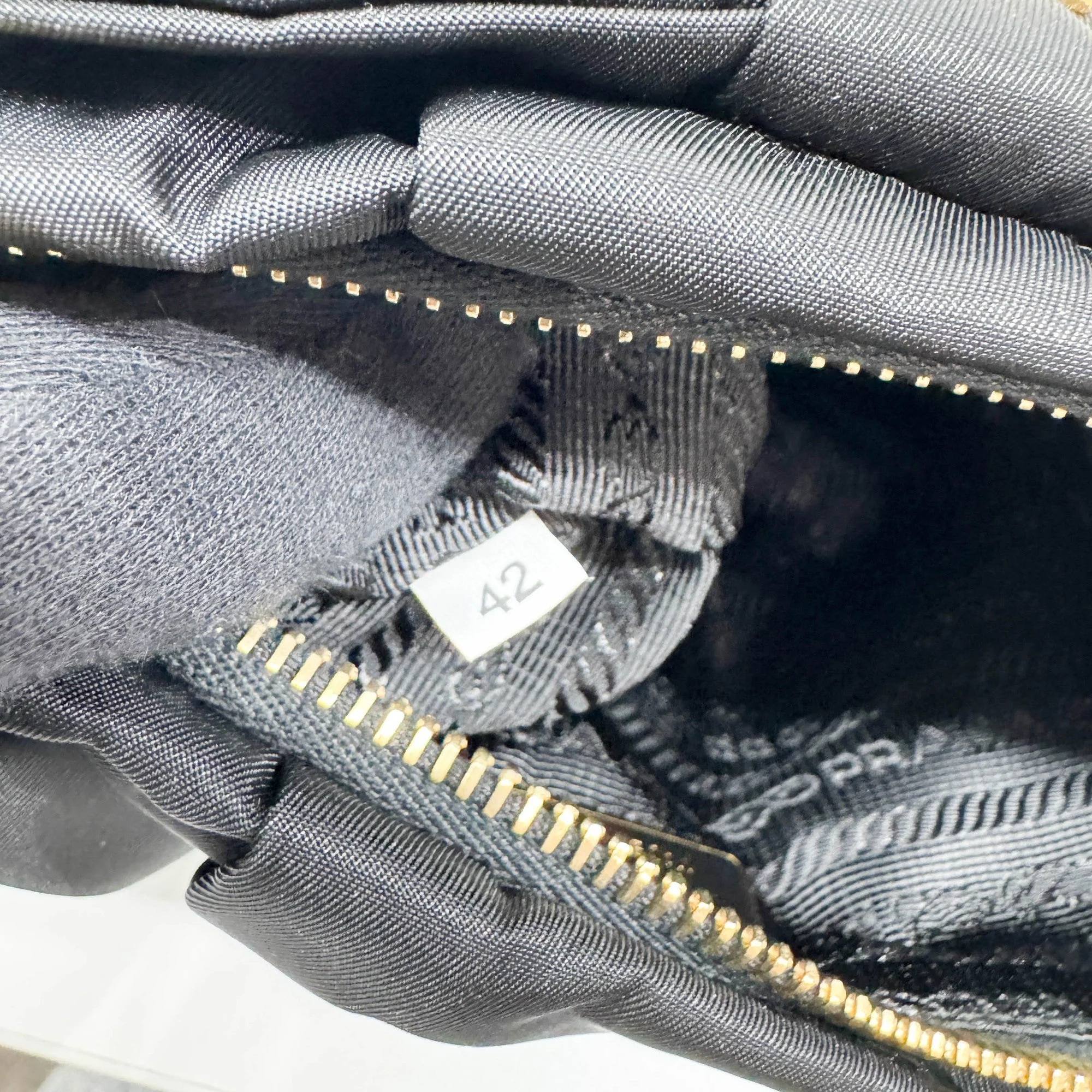 Tessuto Fiocco Black Nylon Clutch Wrist Bag - Image 13