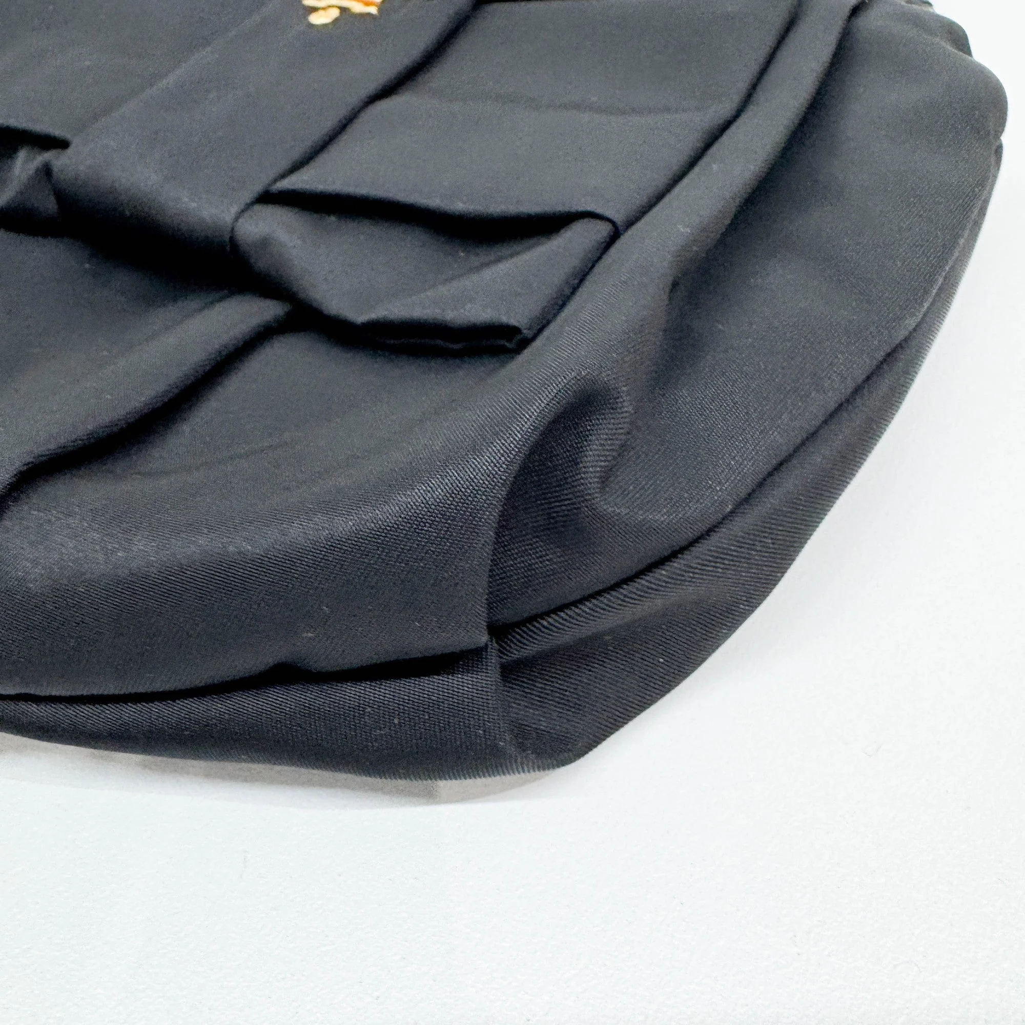 Tessuto Fiocco Black Nylon Clutch Wrist Bag - Image 9