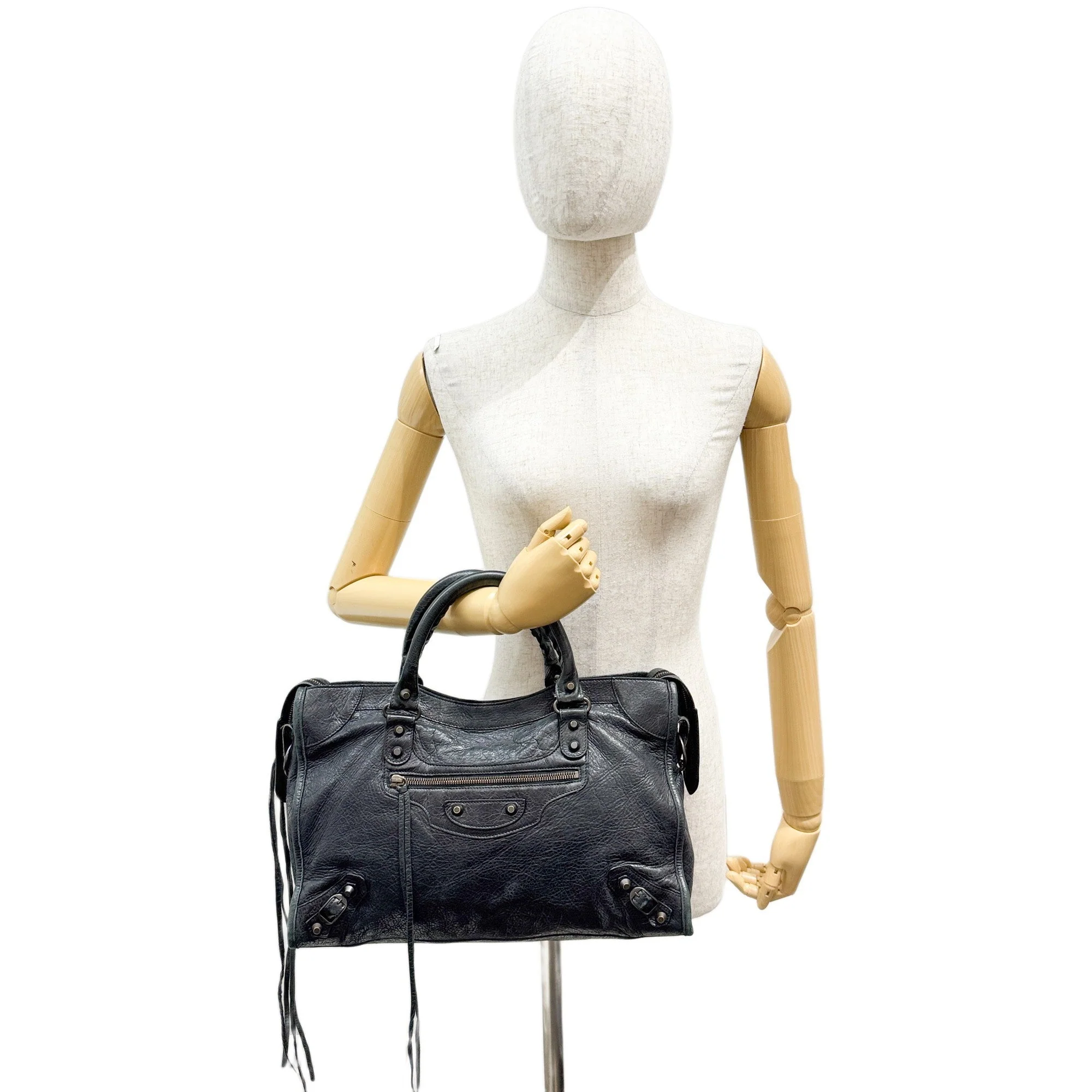 The City Black Leather Two Way Bag - Image 3