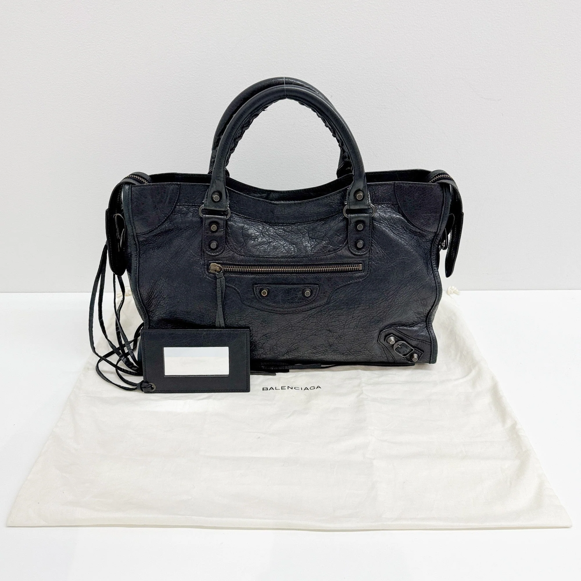 The City Black Leather Two Way Bag - Image 4