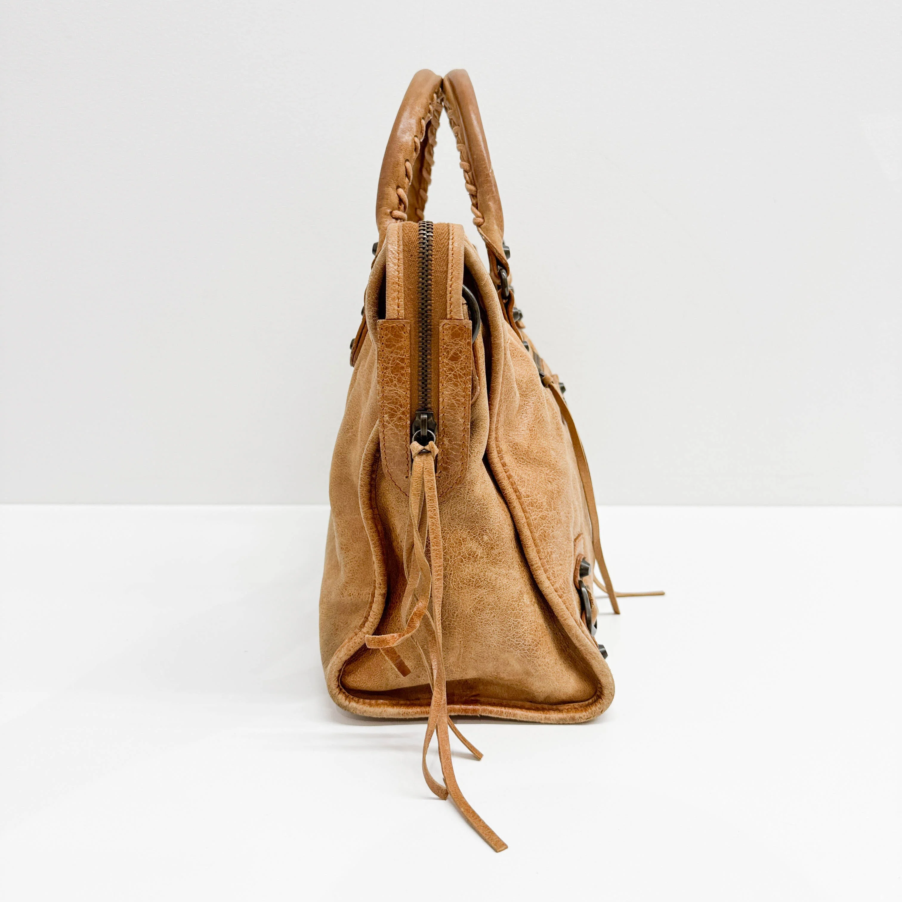 The City Brown Leather Shoulder Bag - Image 4