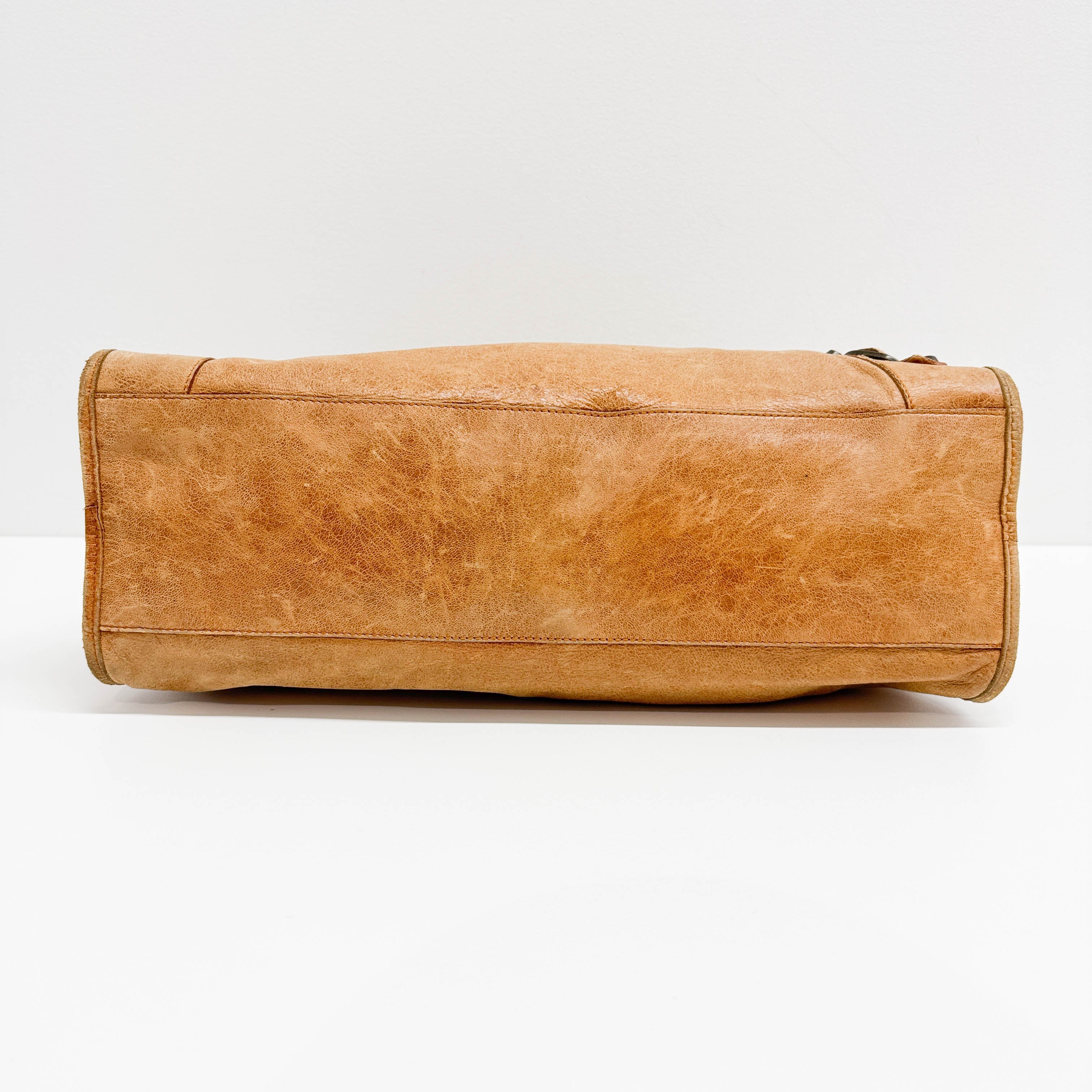 The City Brown Leather Shoulder Bag - Image 7