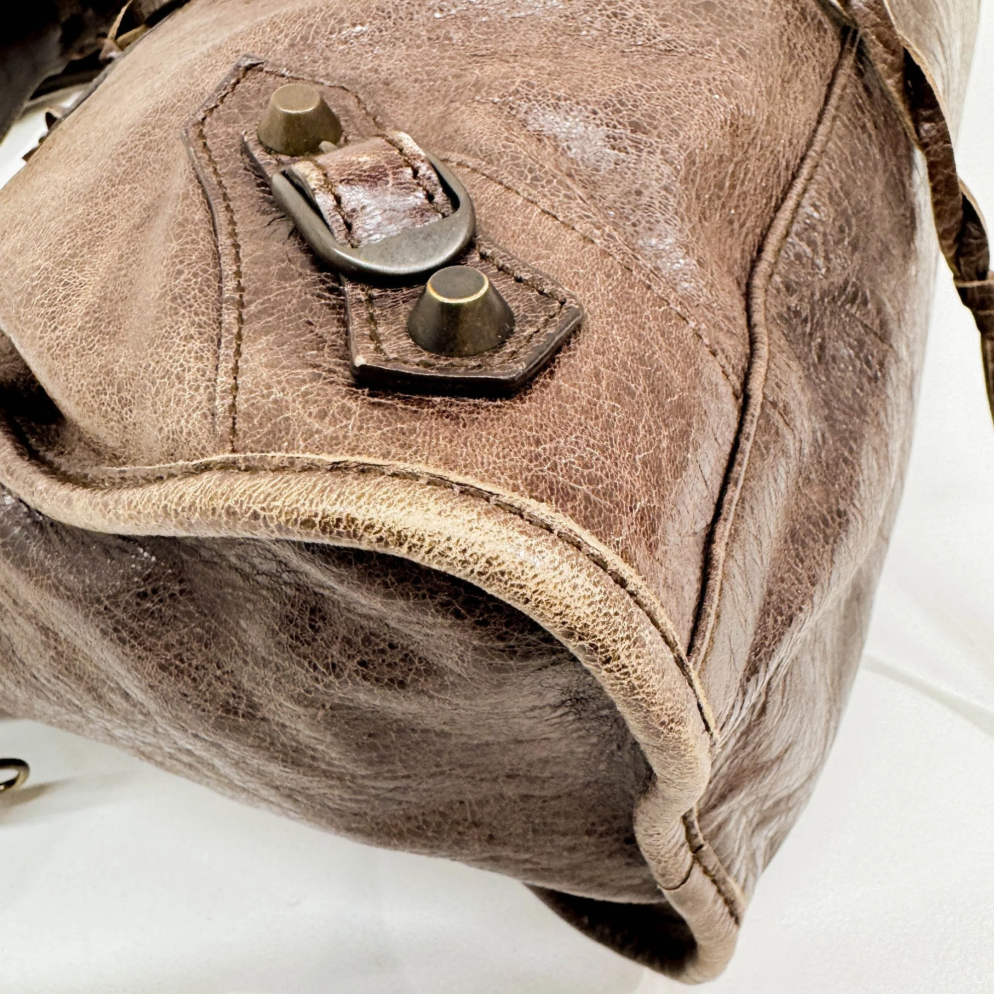 The City Brown Leather Two Way Bag - Image 12
