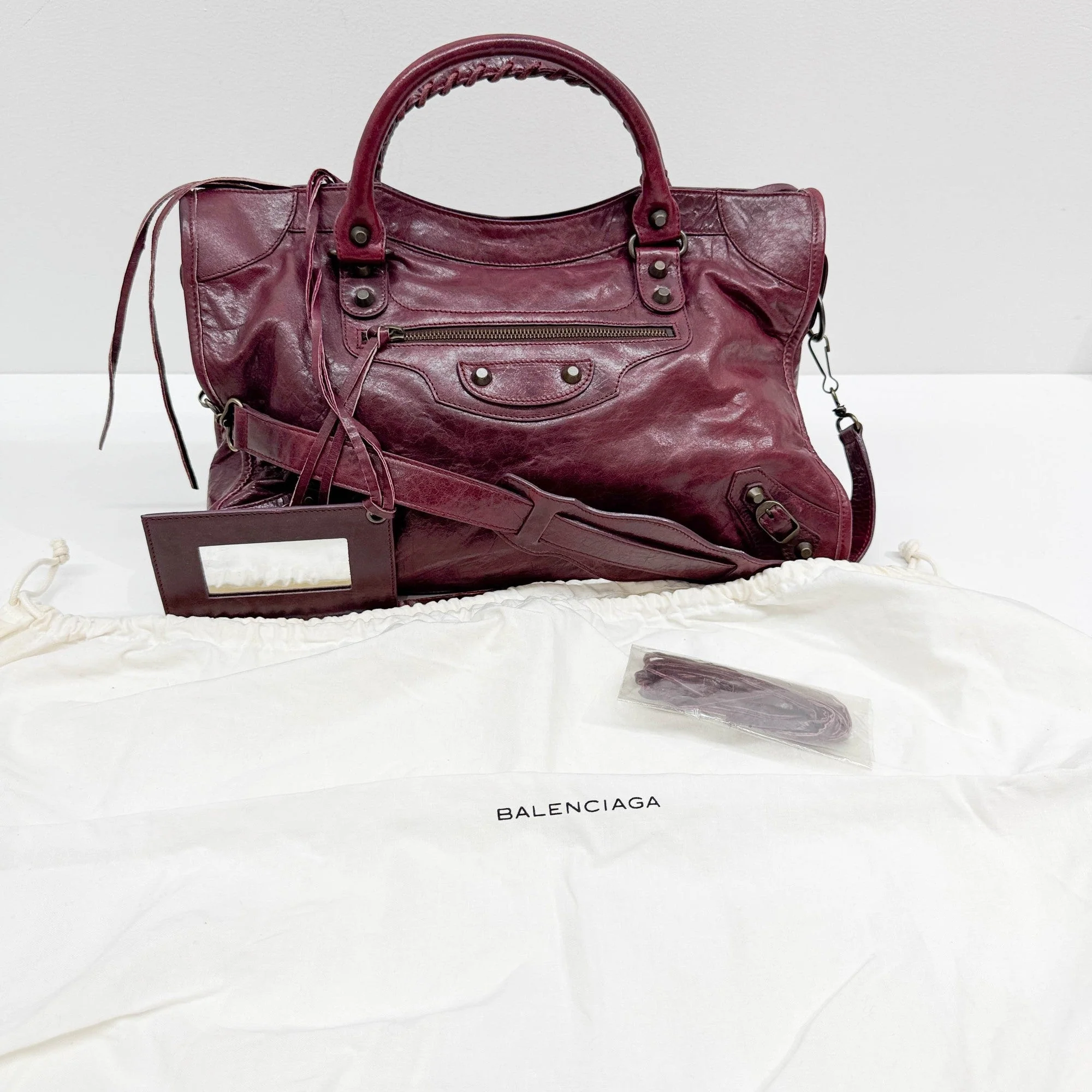 The City Grenat Red Leather Two Way Bag - Image 4