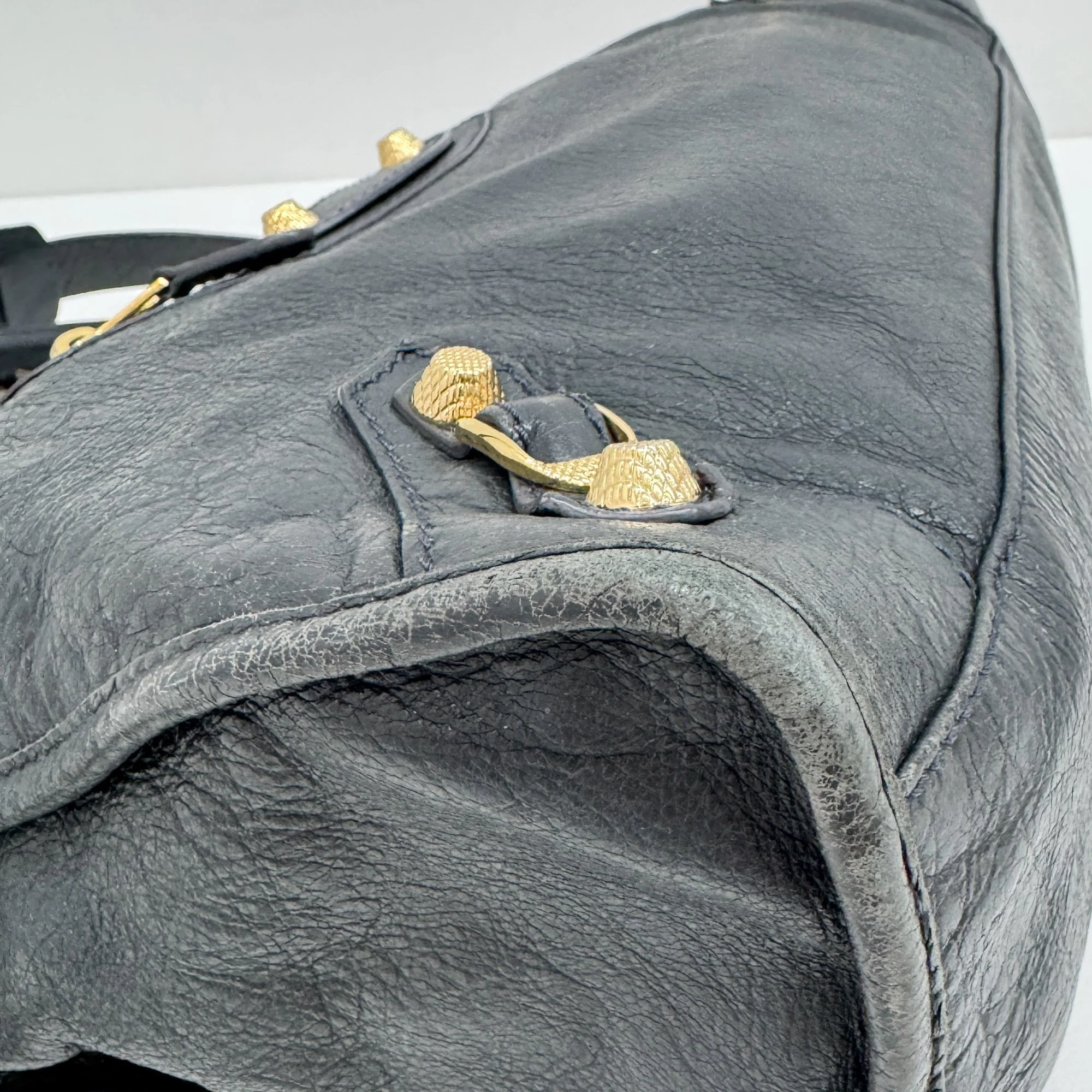 The City Grey Leather Two Way Bag - Image 11