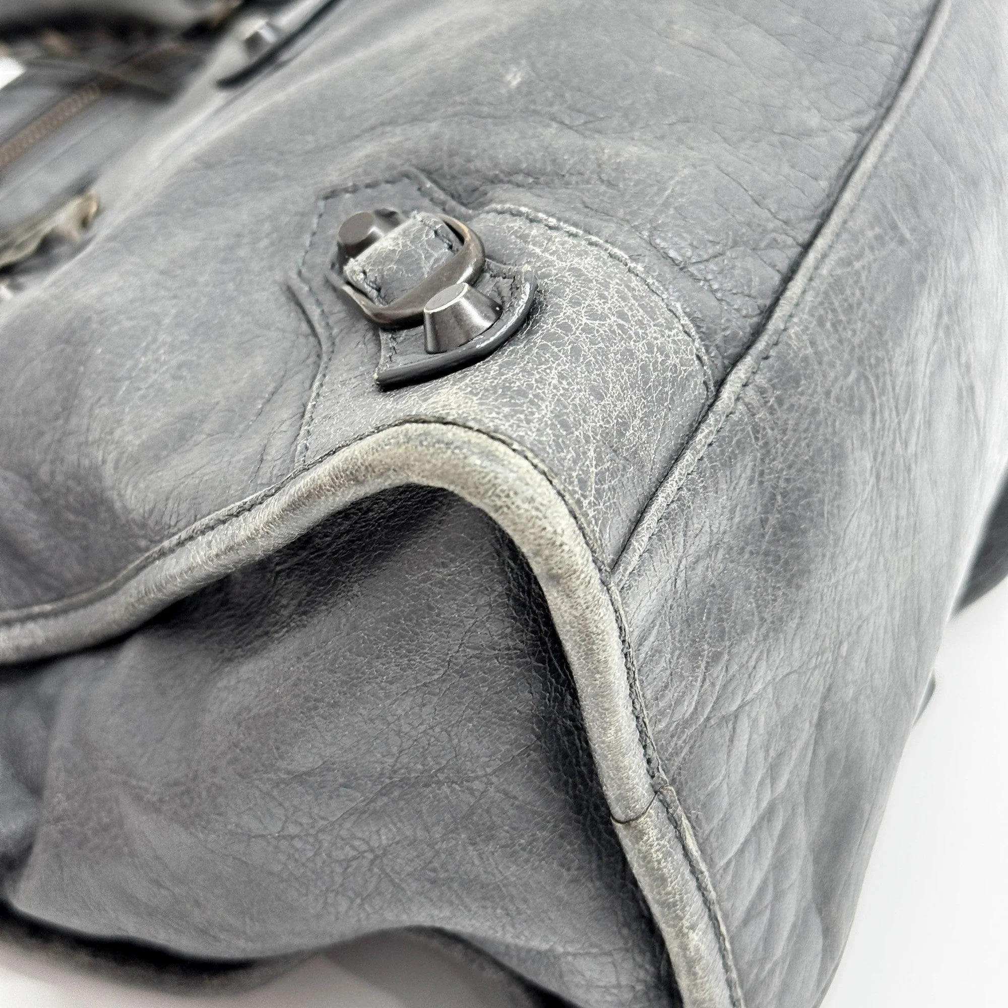 The City Grey Leather Two Way Bag - Image 8