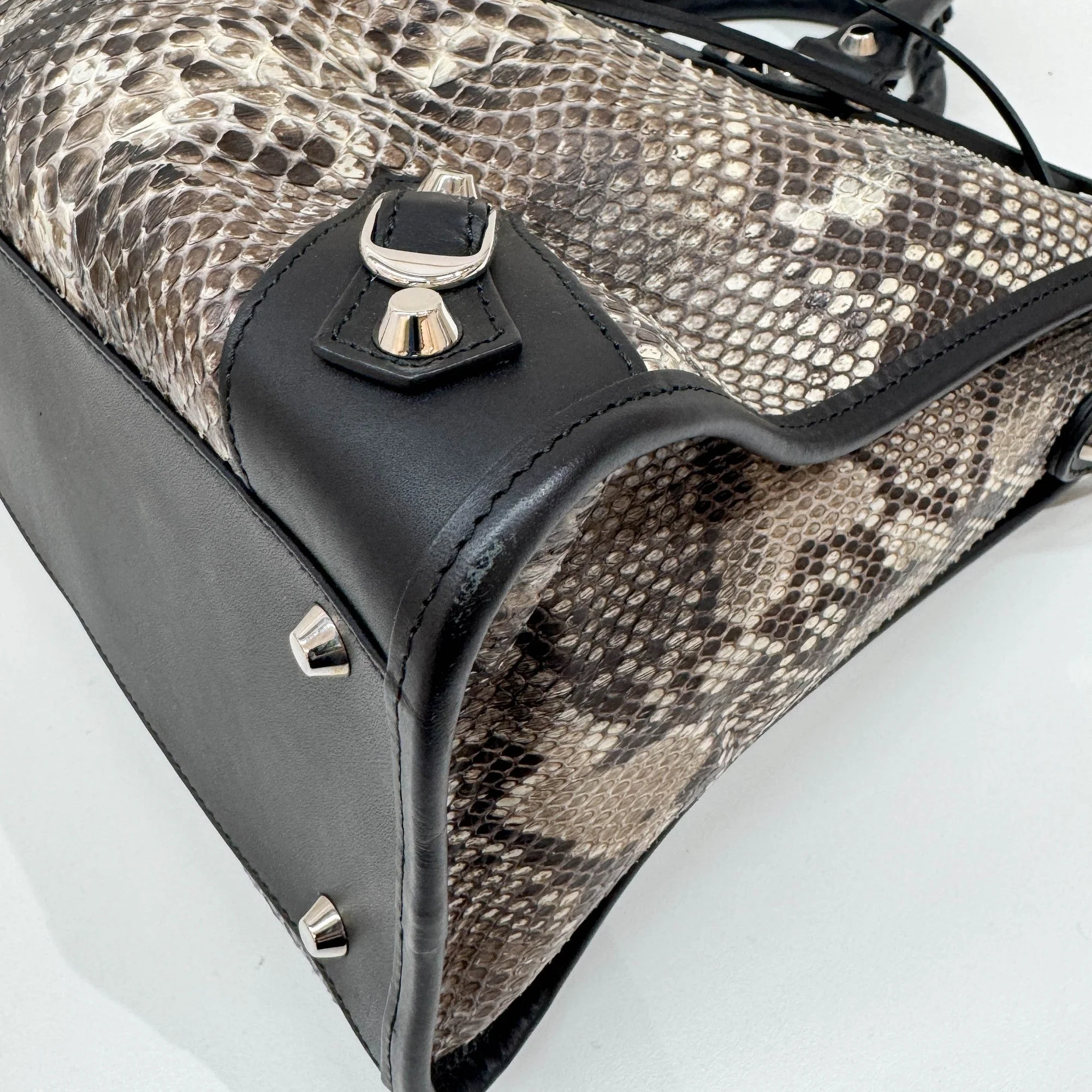 The City Multicolor Python Embossed Leather Two Way Bag - Image 10