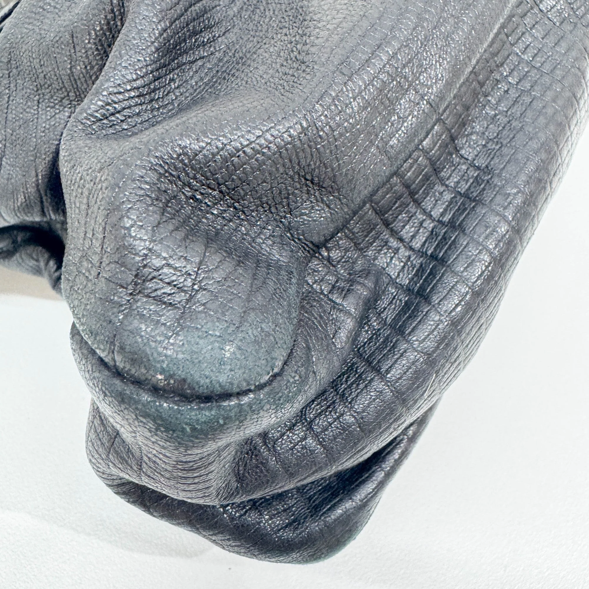 The First Black Lizard Embossed Leather Hand Bag - Image 12