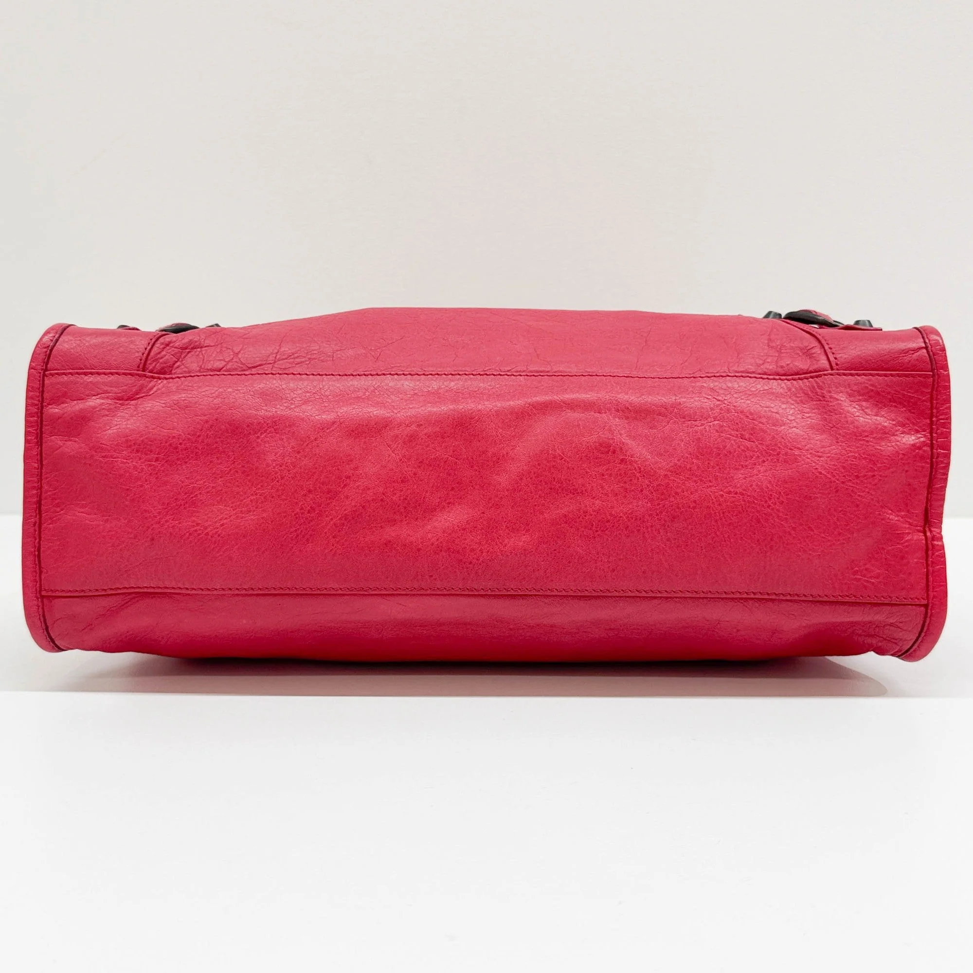 The First Magenta Bag - Image 7