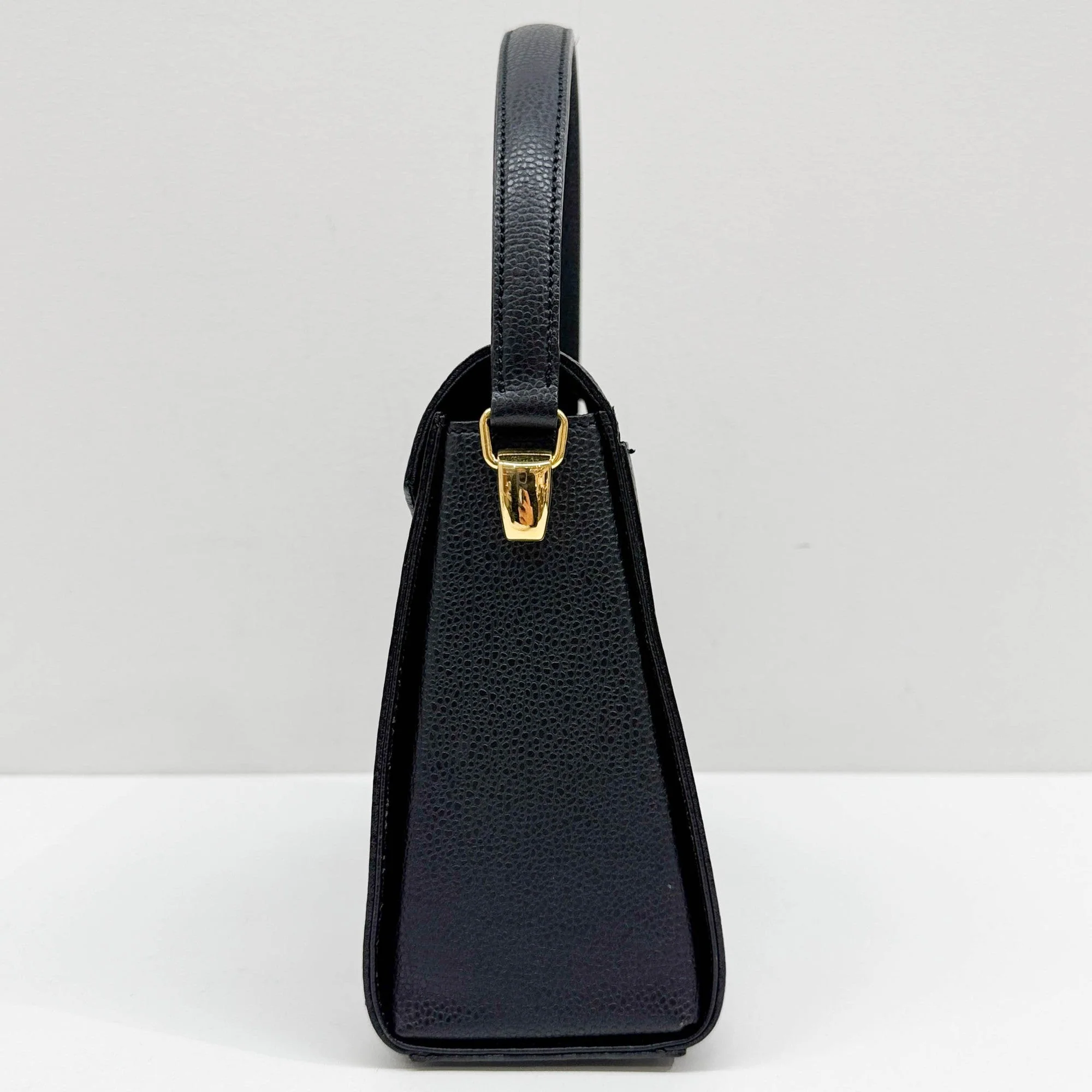V Logo Black Leather Hand Bag - Image 5