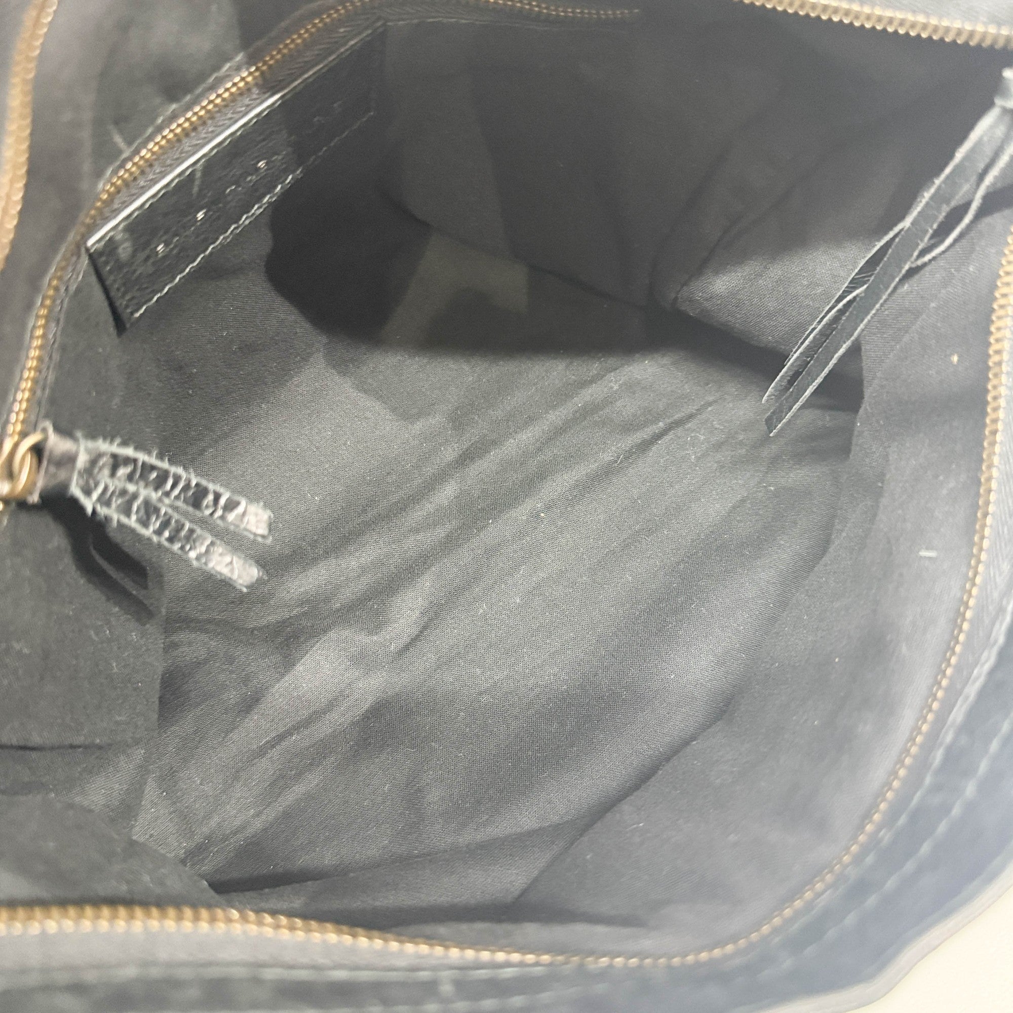 Velo Black Leather Two-Way Bag - Image 13